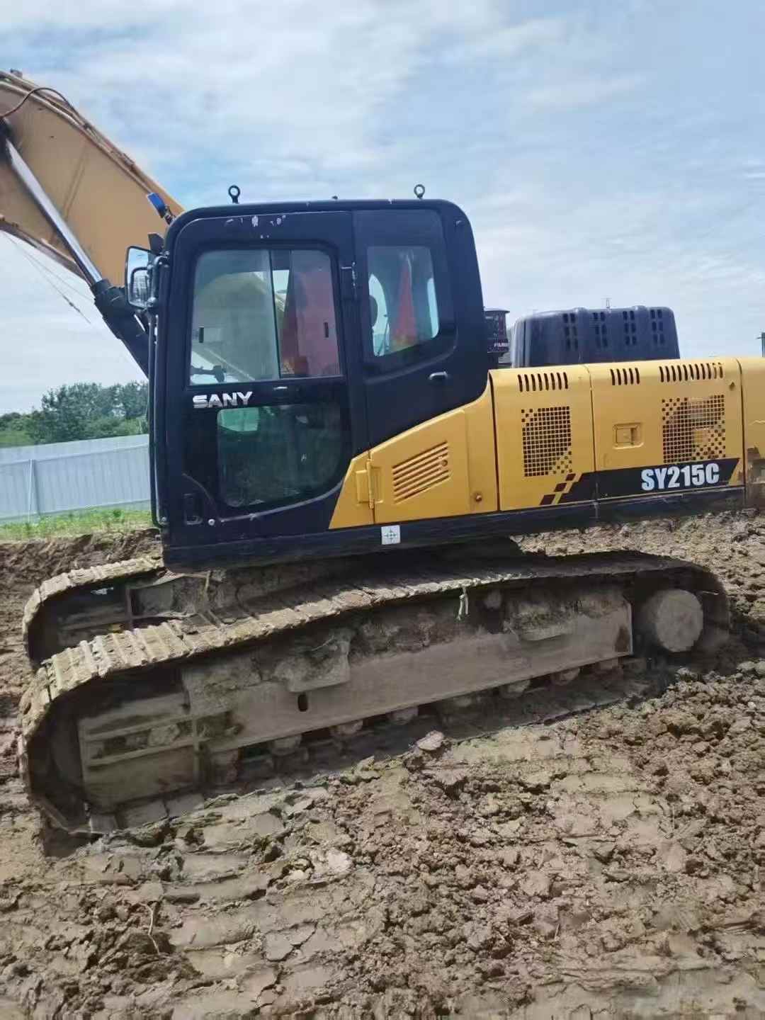 Used Sany SY215C Excavator 2019 Model / 3