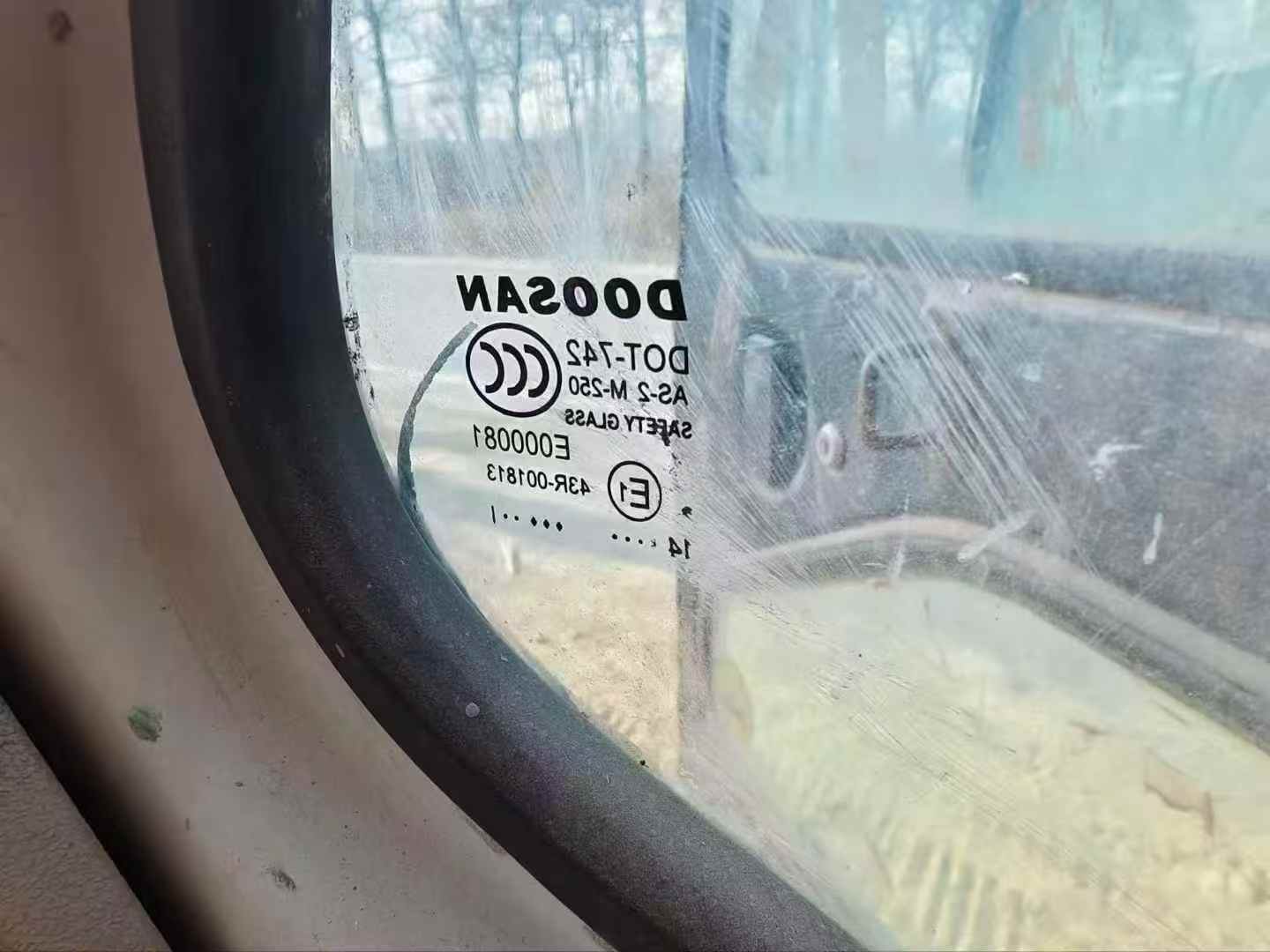 Used Doosan DH215-9 Excavator 2014 Model / 8