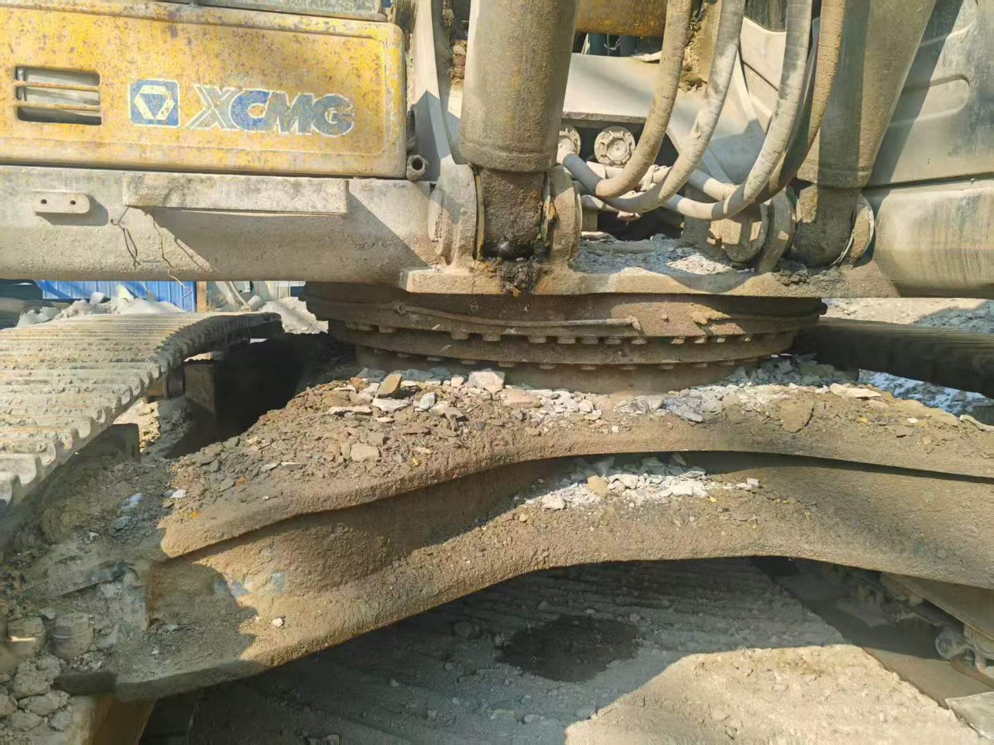 Used XCMG XE470 Excavator 2013 Model / 4