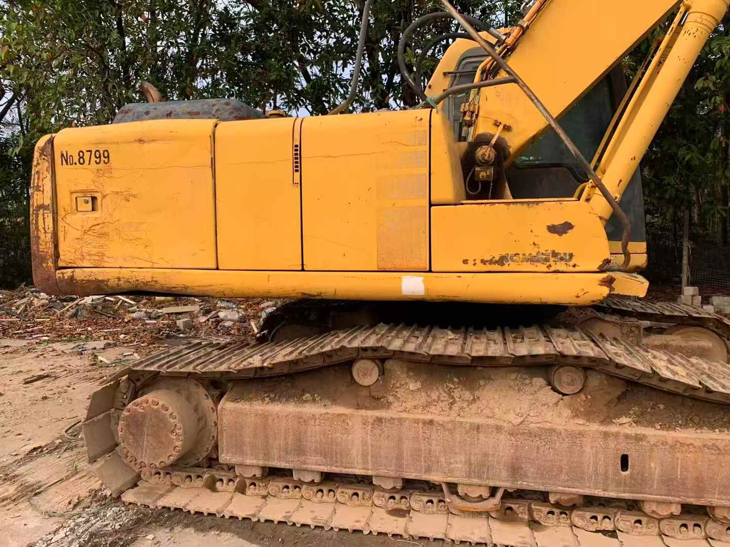 Used Komatsu PC200-1 Excavator 2016 Model / 3