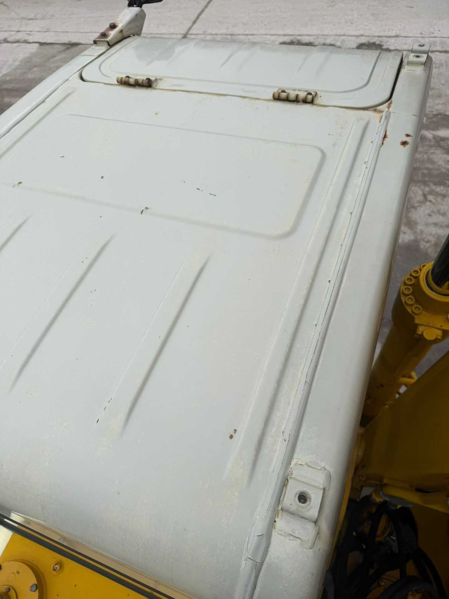 Used Kato HD512-6 Excavator 2016 Model / 9