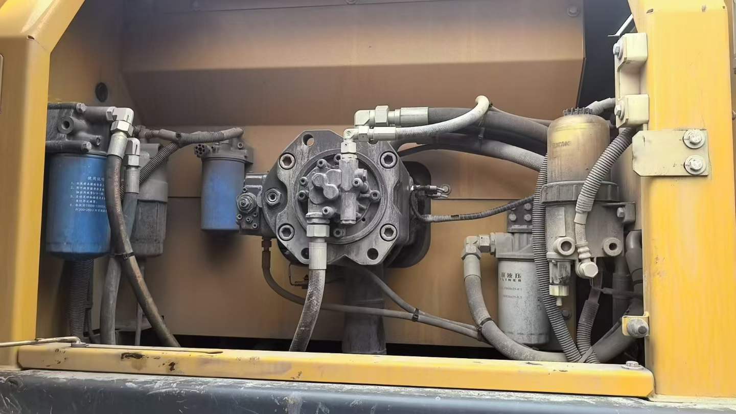 Used XCMG XE370 Excavator 2021 Model / 2