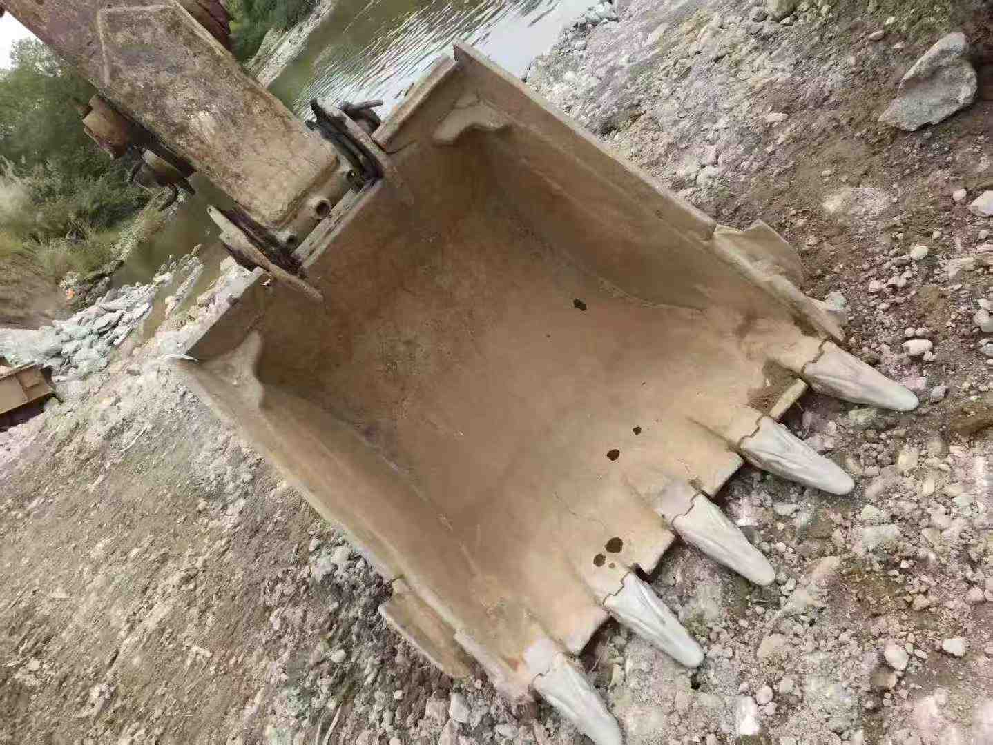 Used Sumitomo SH200A2 Excavator 2016 Model / 6