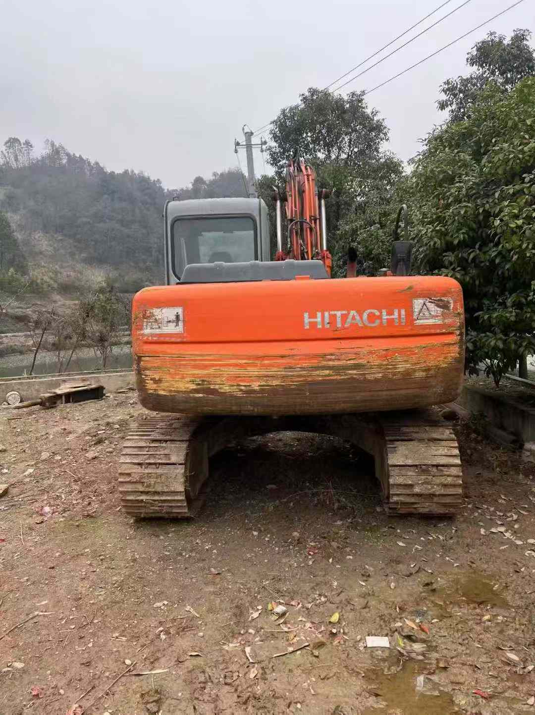 Used Hitachi EX130H-5 Excavator 2012 Model / 2