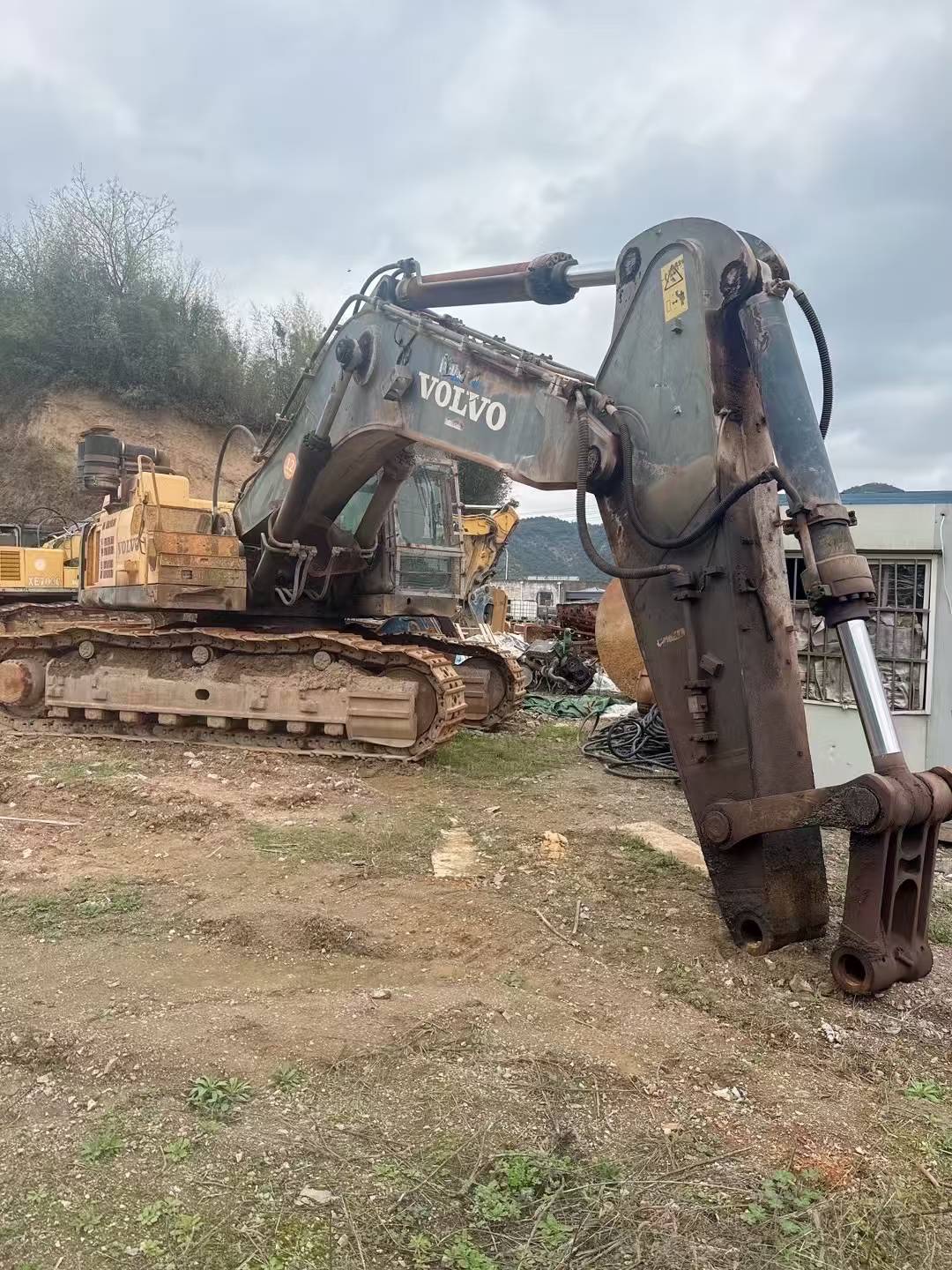 Used Volvo EC700C Excavator 2015 Model / 3