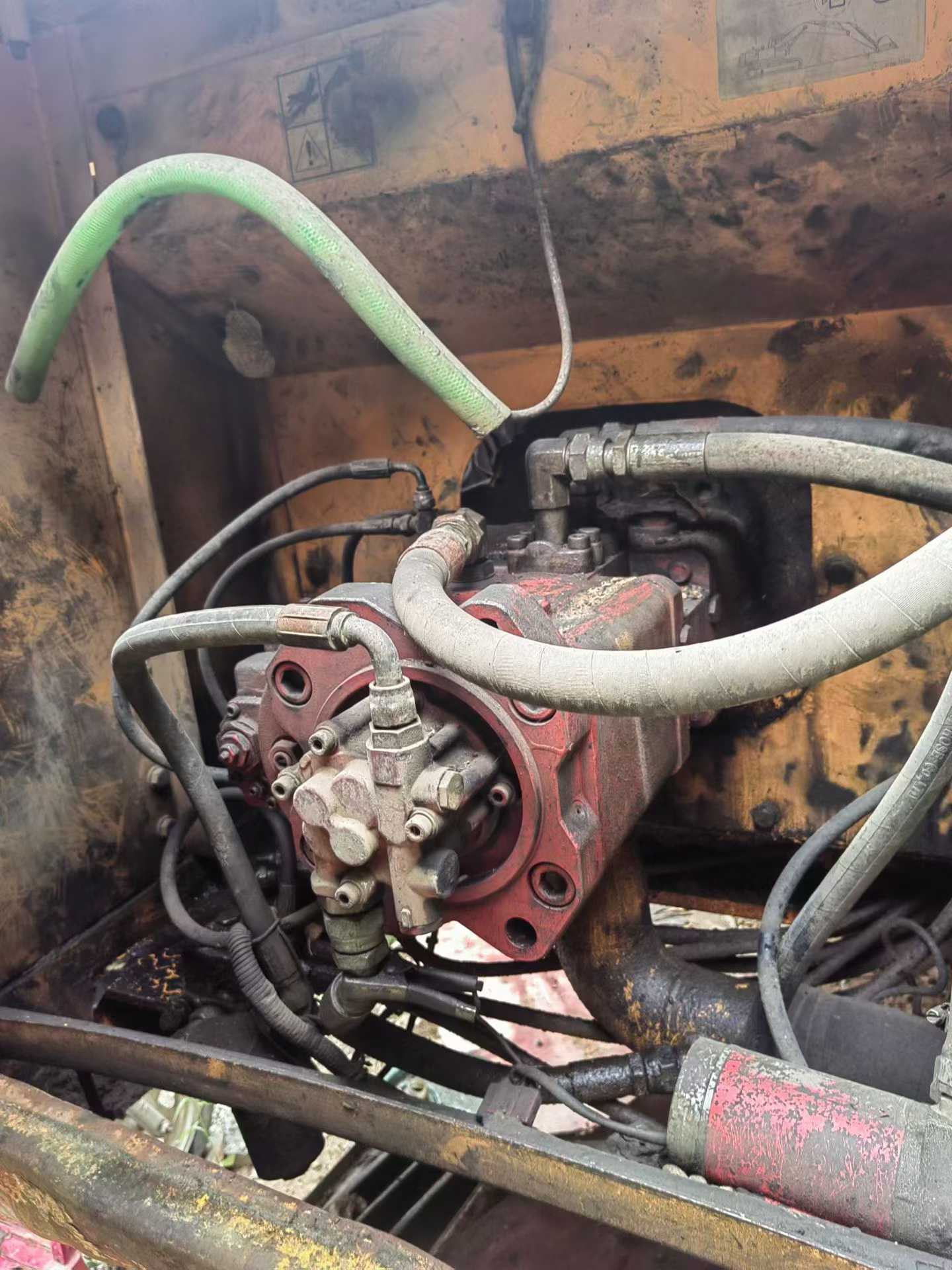 Used Hyundai R225-7 Excavator 2016 Model / 5