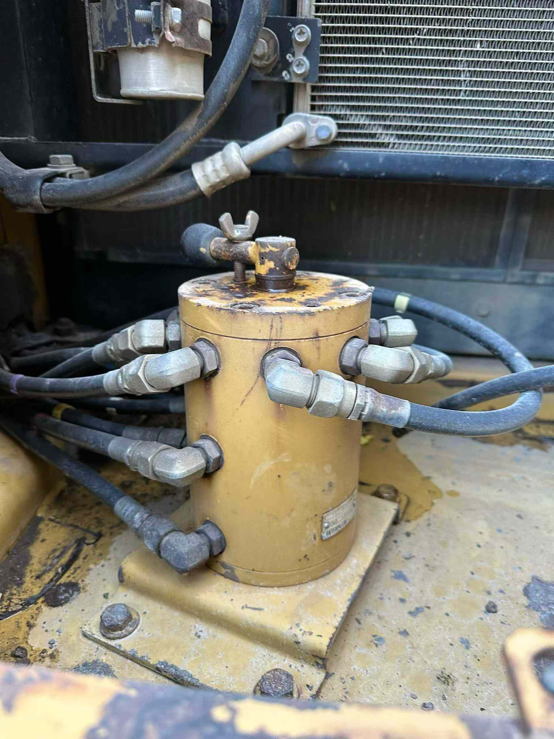 Used Caterpillar 320D Excavator 2016 Model / 9