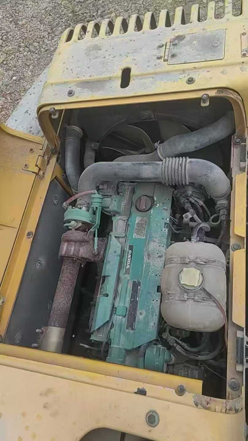 Used Volvo EC210B Excavator 2016 Model / 5