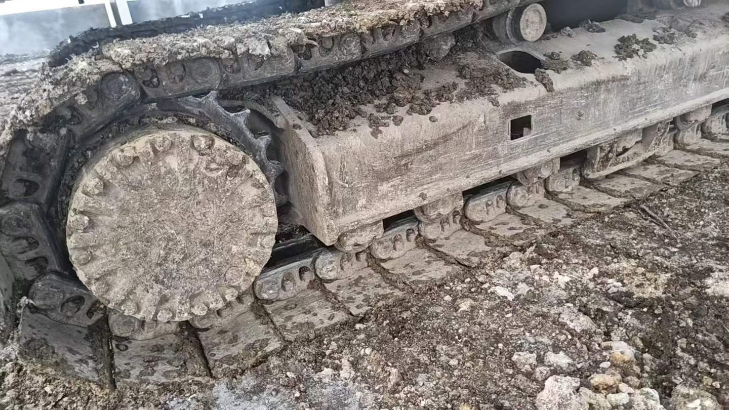 Used Caterpillar 320A Excavator 2016 Model / 5