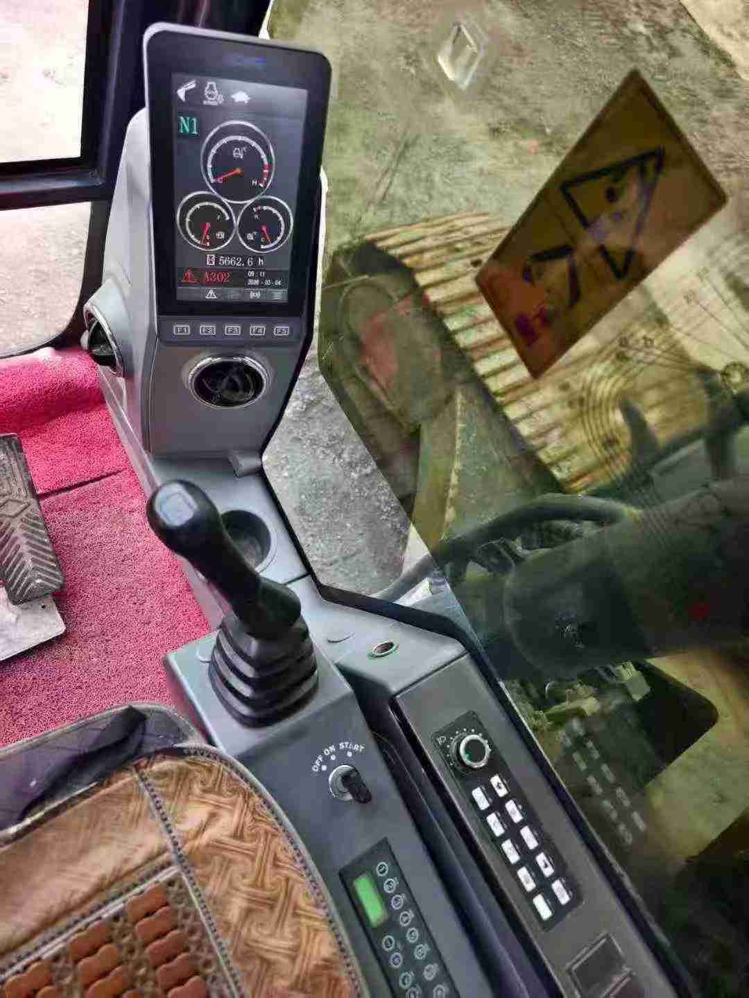 Used XCMG XE205DA Excavator 2021 Model / 9