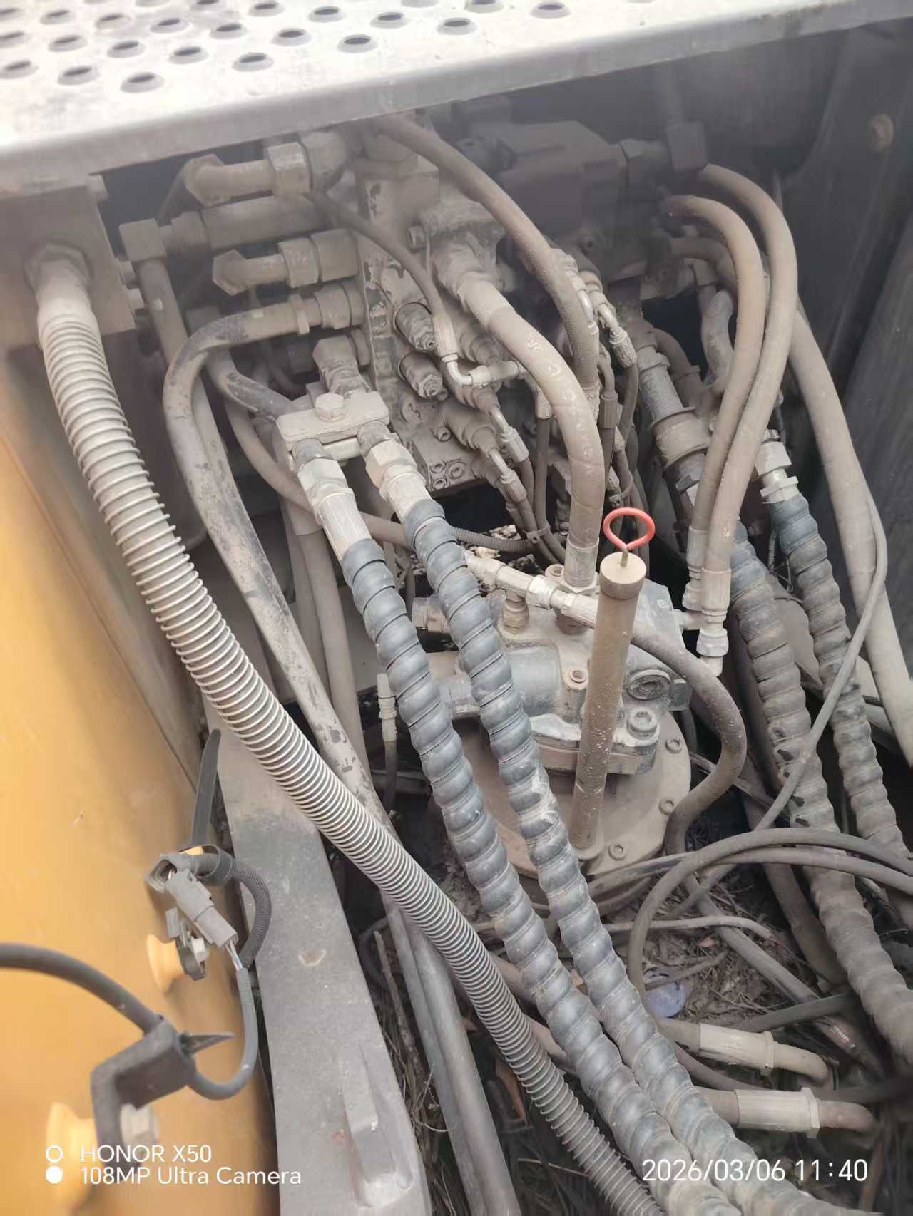 Used Volvo L120E Excavator 2020 Model / 3