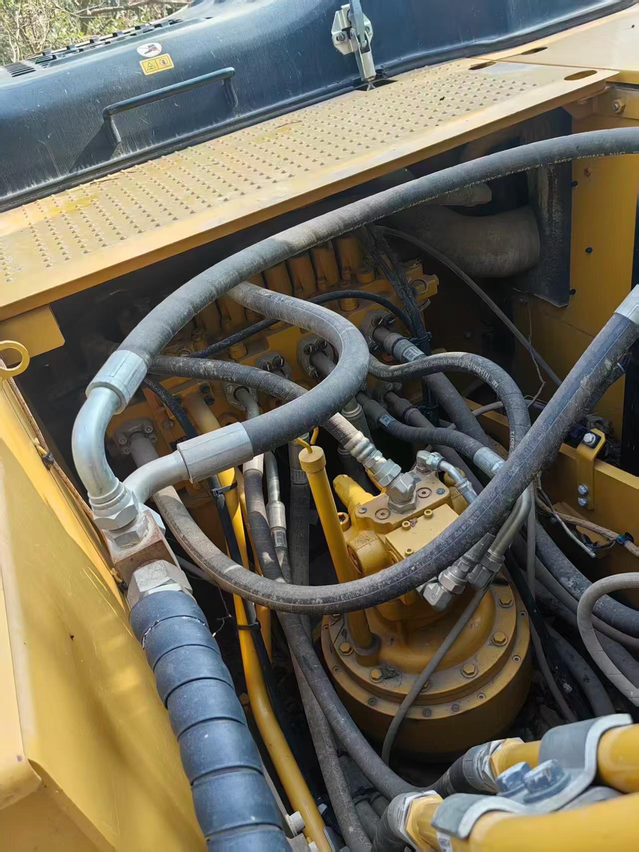 Used Caterpillar 320A Excavator 2022 Model / 3