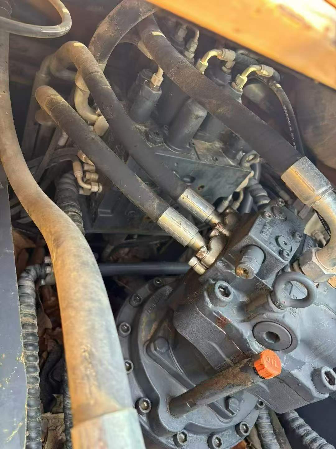 Used XCMG XE215D Excavator 2018 Model / 6