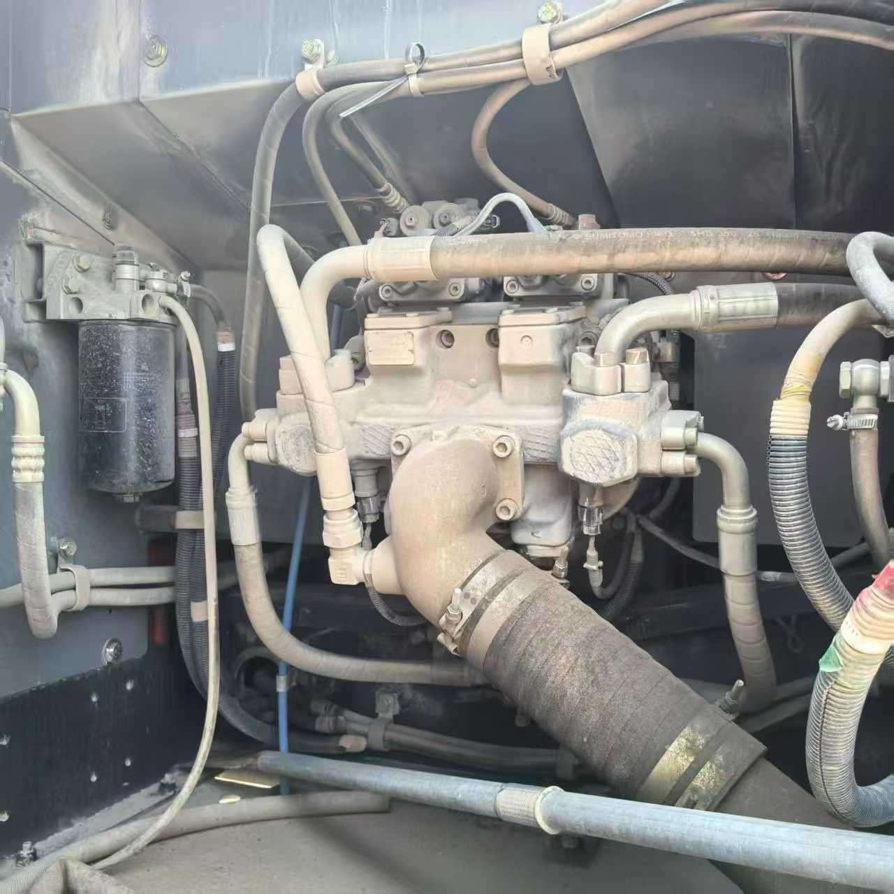 Used Hitachi ZX260-3G Excavator 2016 Model / 4