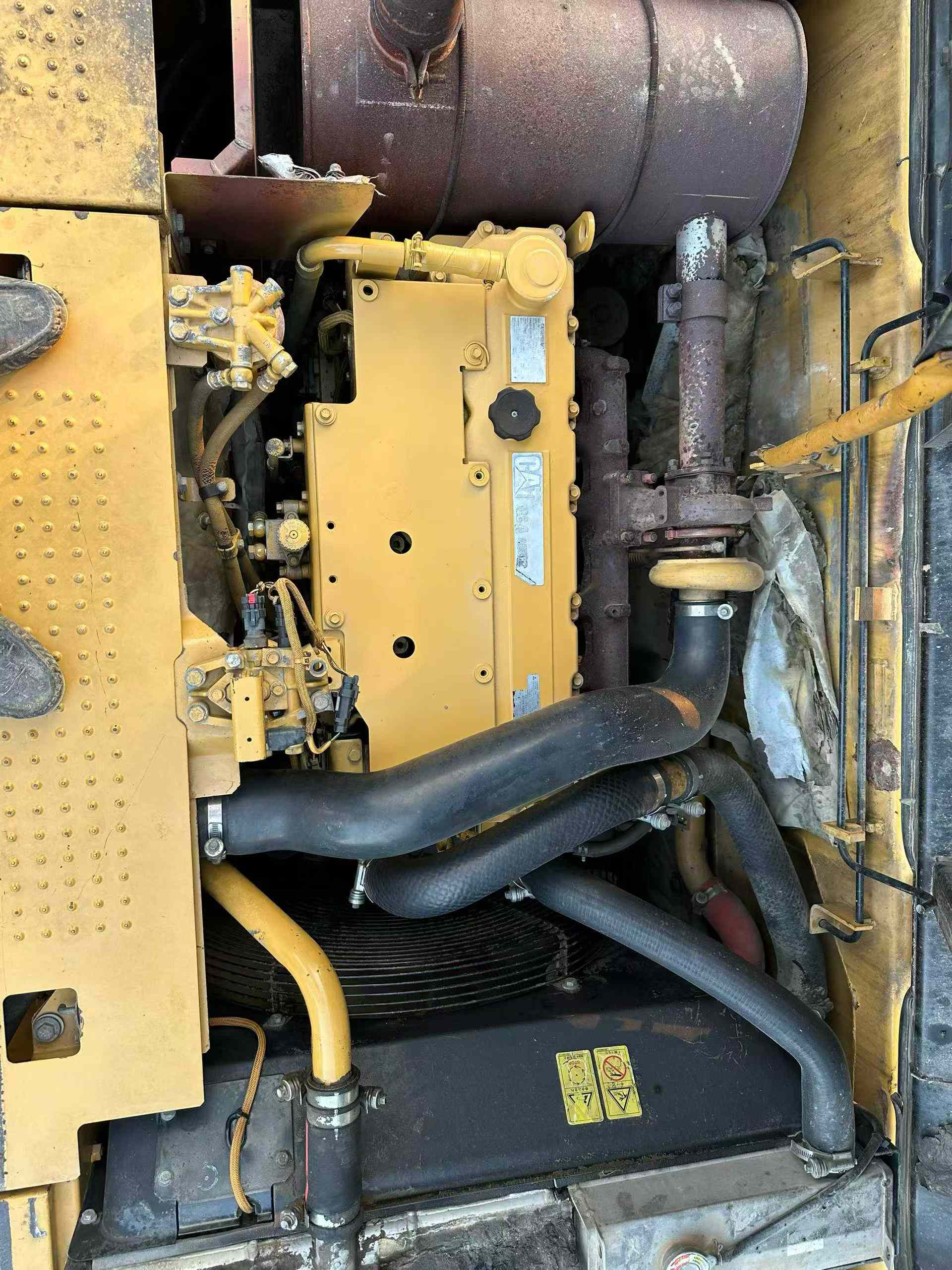 Used Caterpillar 320D Excavator 2016 Model / 8