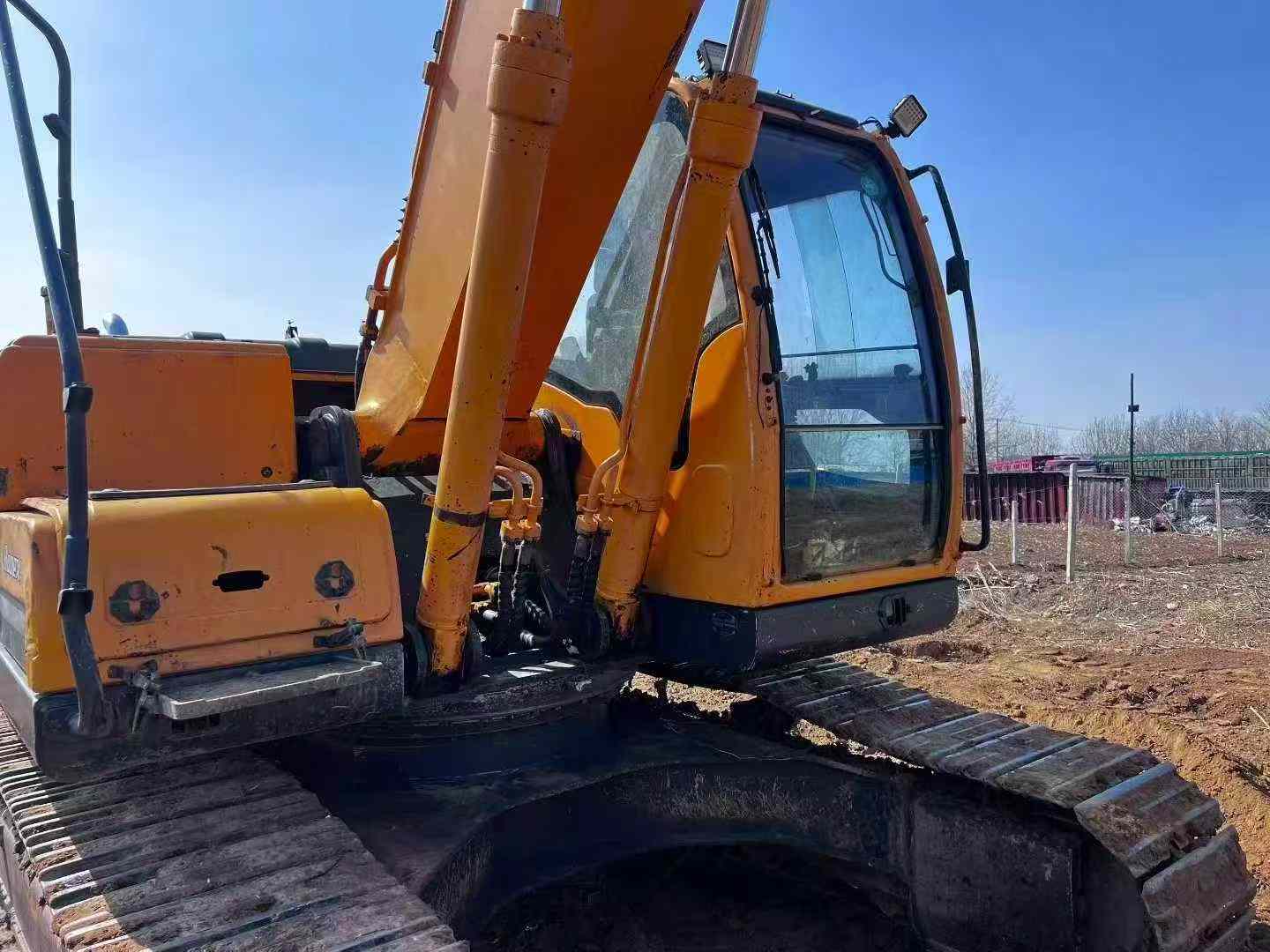Used Hyundai R220-5 Excavator 2016 Model / 5