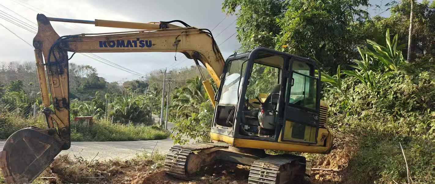 Used Komatsu PC70-8 Excavator 2017 Model / 3