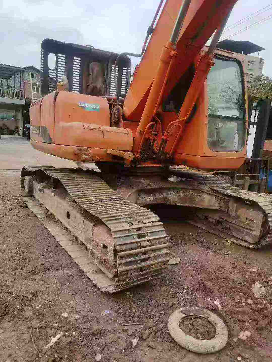 Used Doosan DH220-3 Excavator 2014 Model / 3