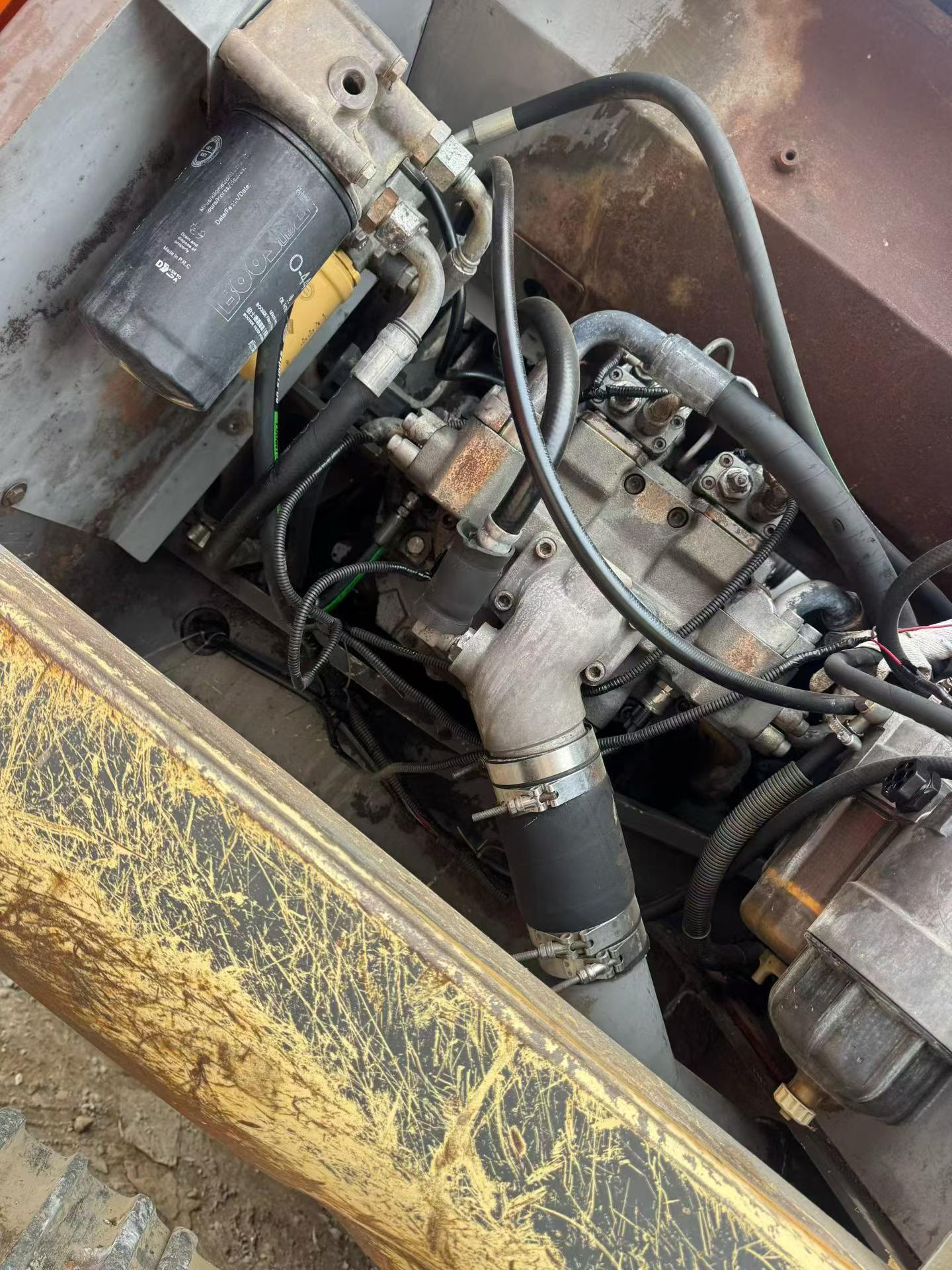 Used Hitachi EX200 Excavator 2016 Model / 7