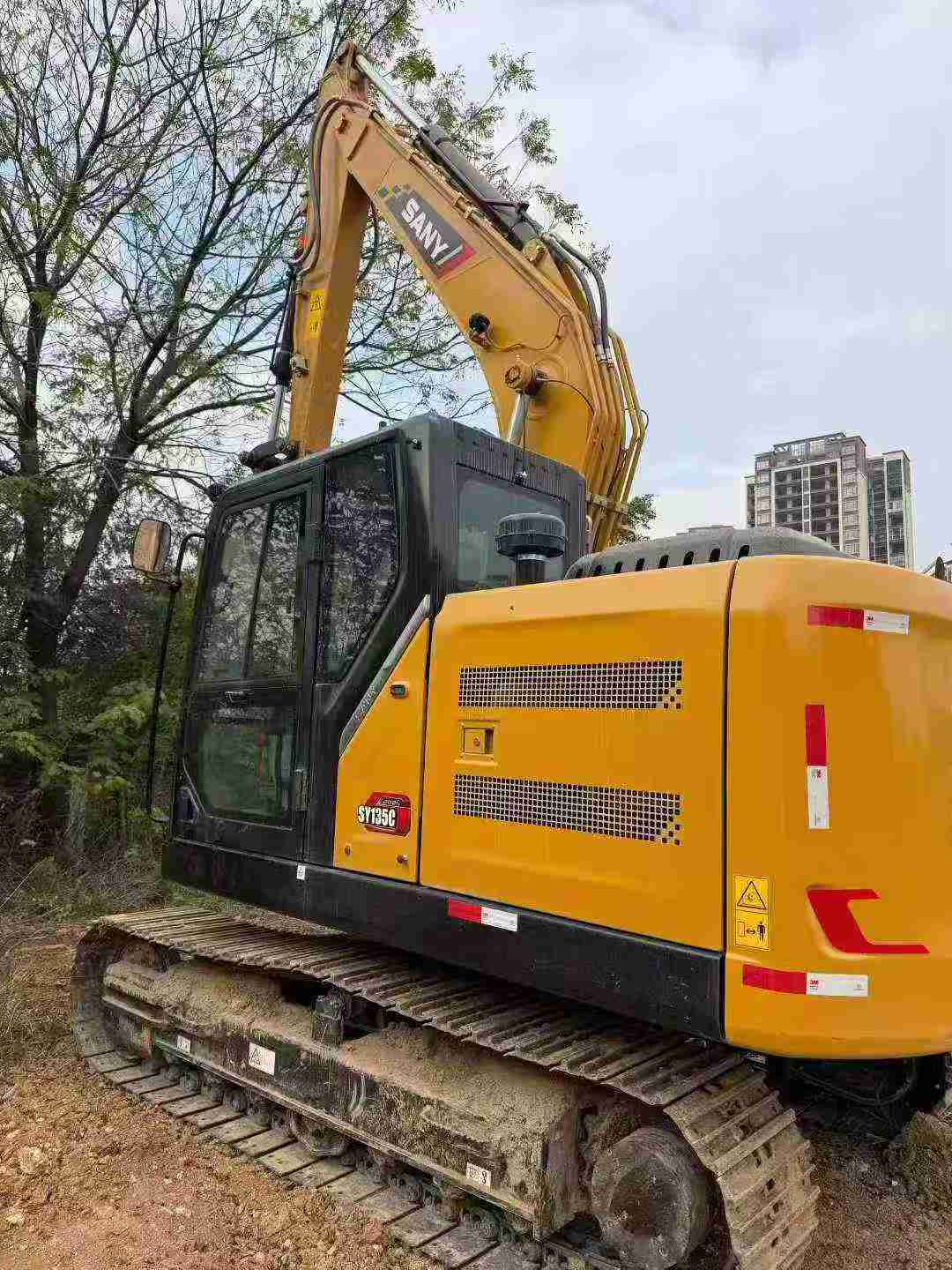 Used Sany SY135 Excavator 2025 Model / 3