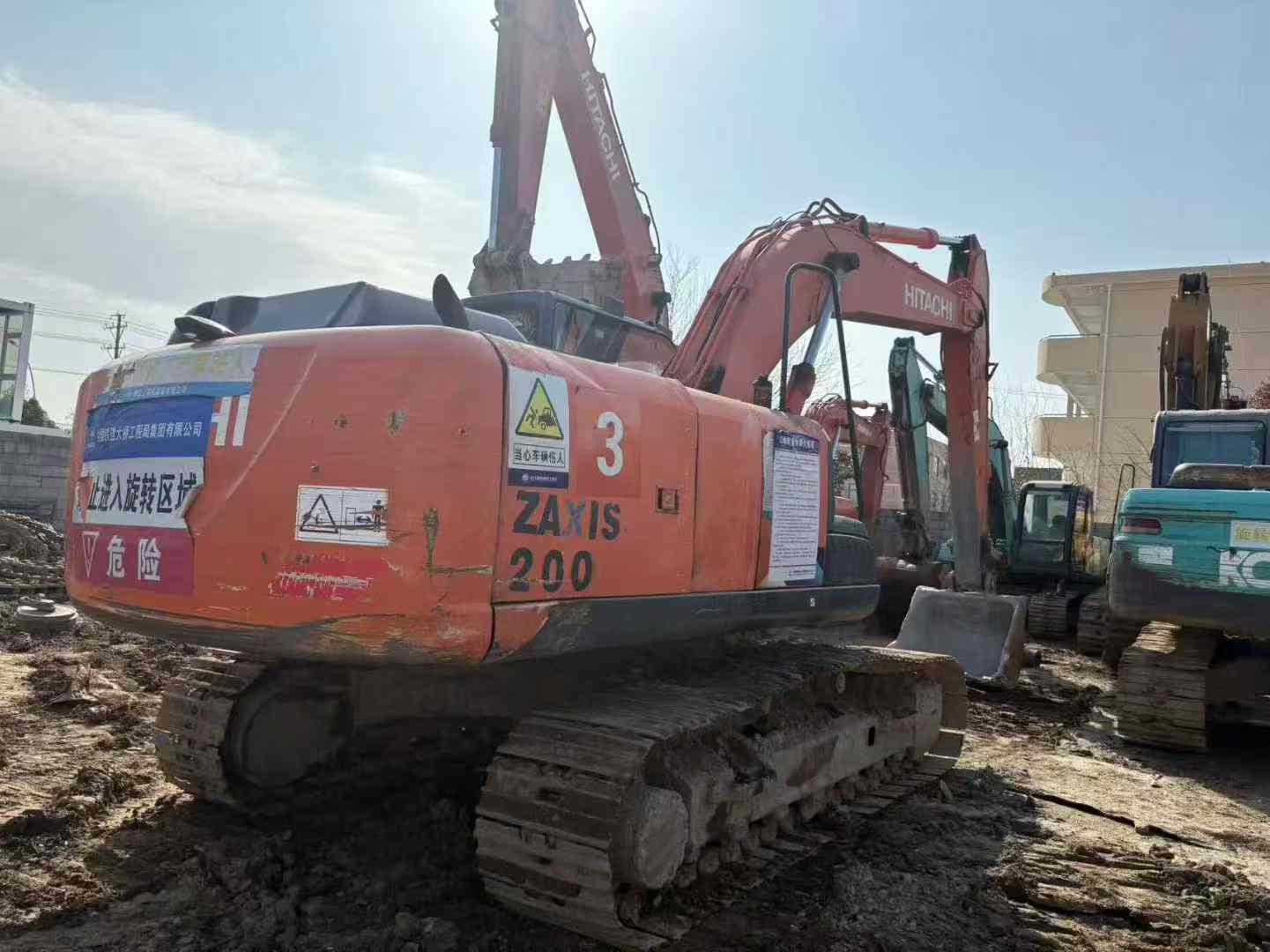 Used Hitachi ZH200-5A Excavator 2016 Model / 2