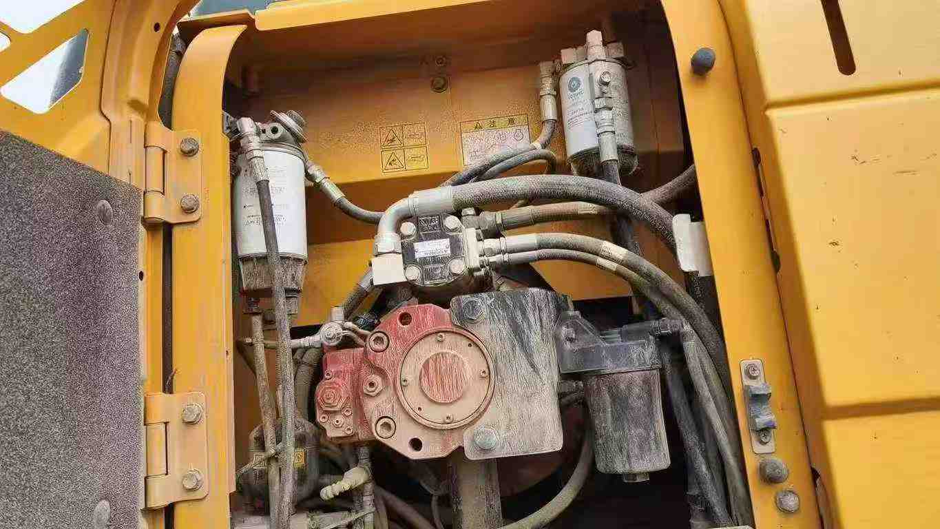 Used Hyundai R150-7 Excavator 2021 Model / 5