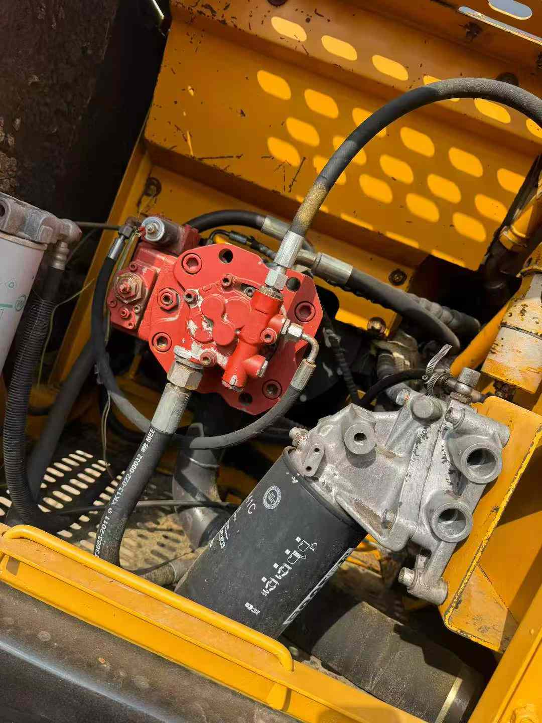 Used Sany SY135 Excavator 2016 Model / 6