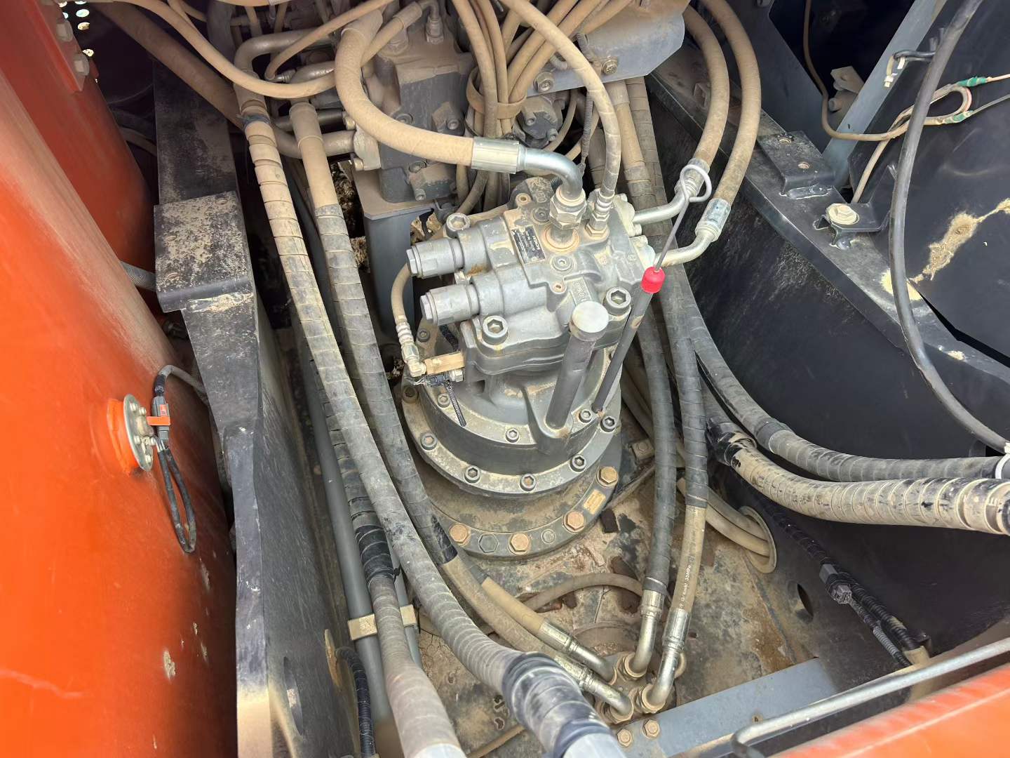 Used Hitachi ZH200-5A Excavator 2021 Model / 3