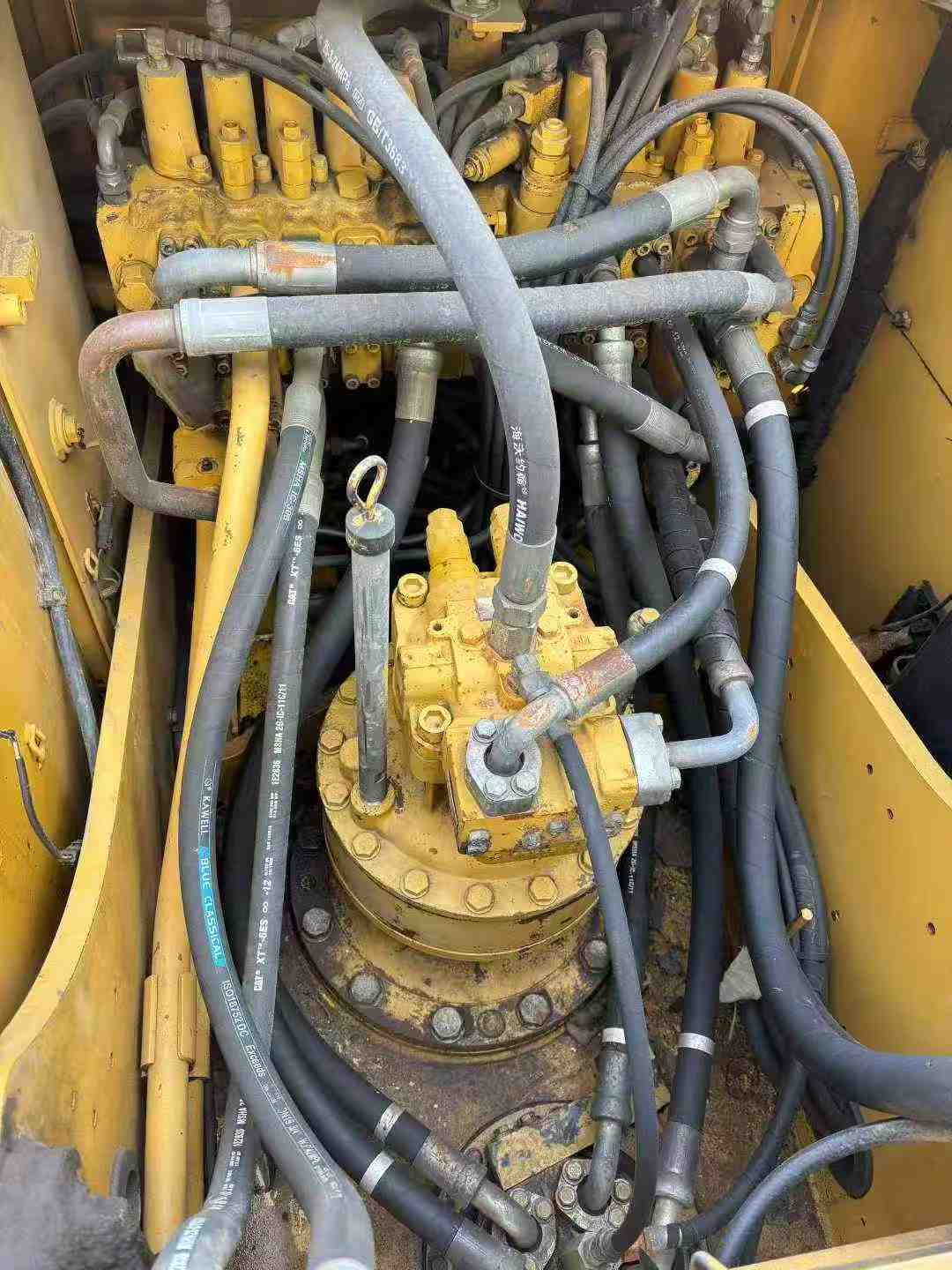 Used Caterpillar 320A Excavator 2010 Model / 6