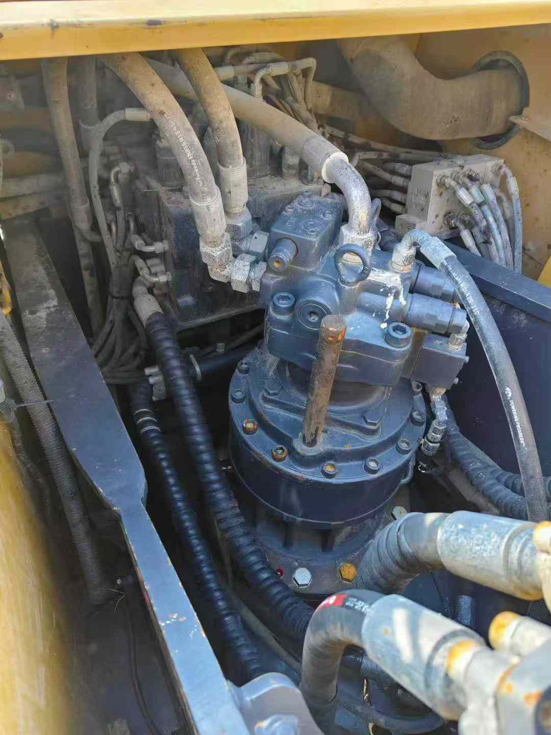 Used XCMG XE200 Excavator 2021 Model / 3