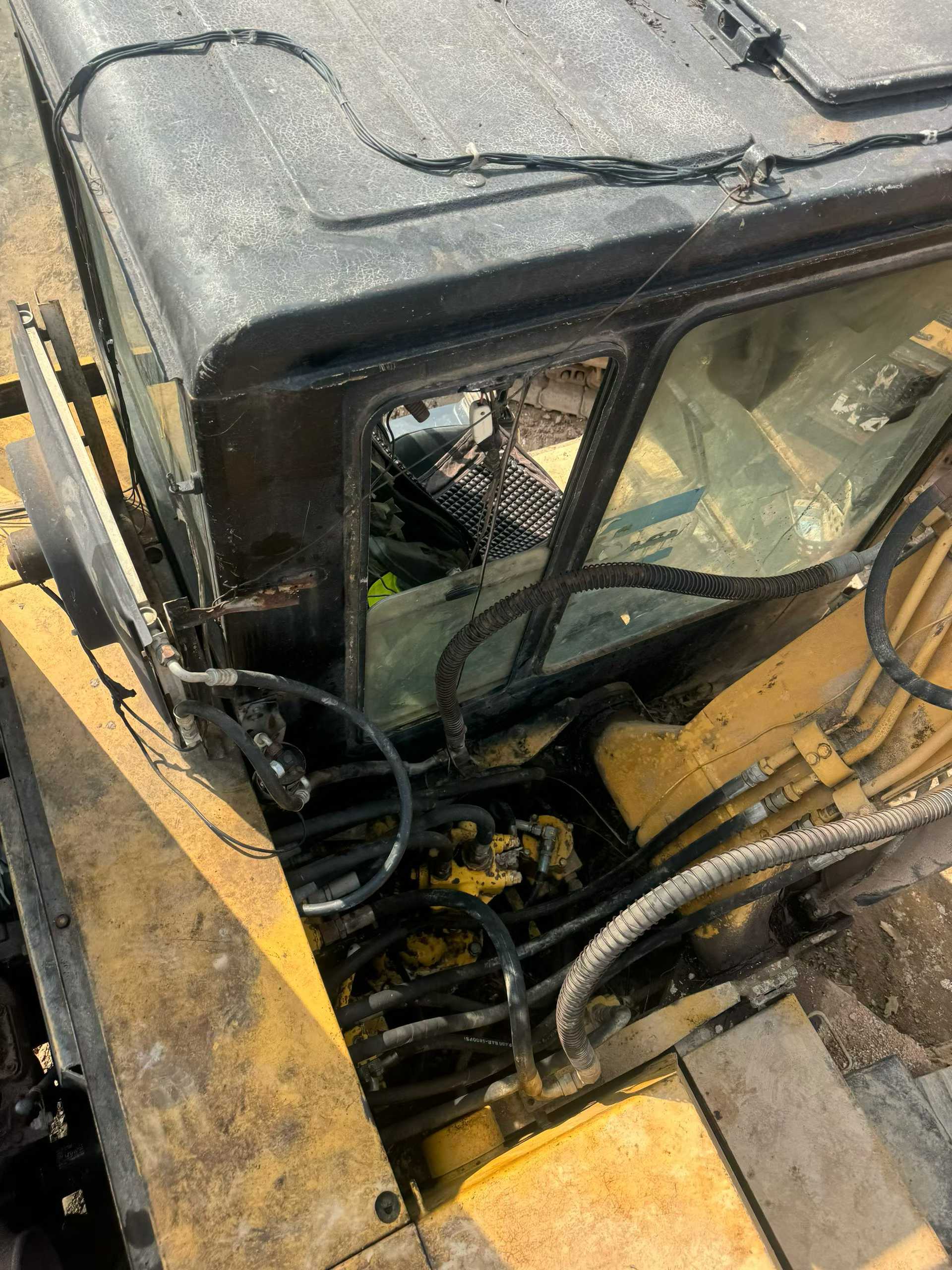 Used Komatsu PC120-5 Excavator 2016 Model / 3