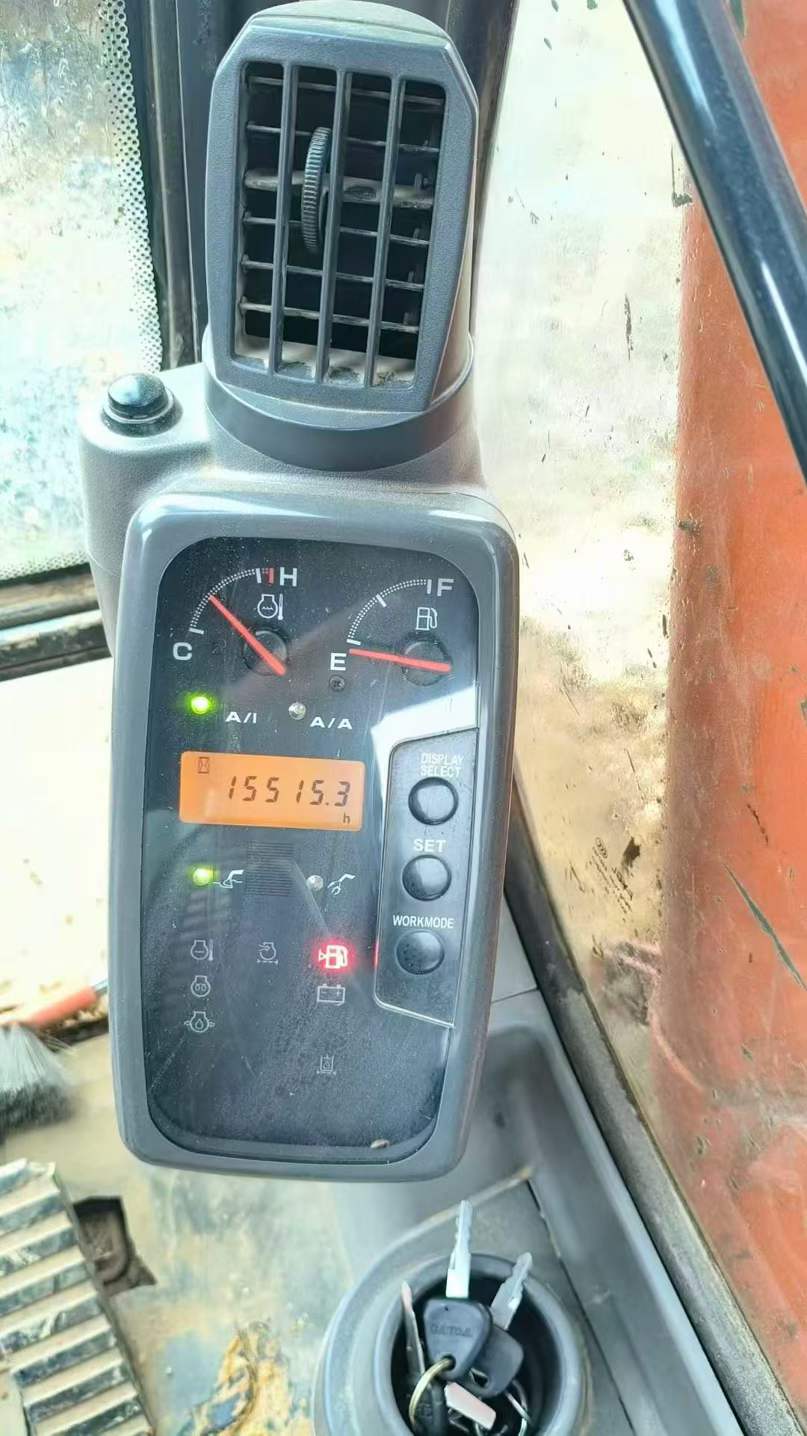 Used Hitachi EX120-6 Excavator 2016 Model / 9