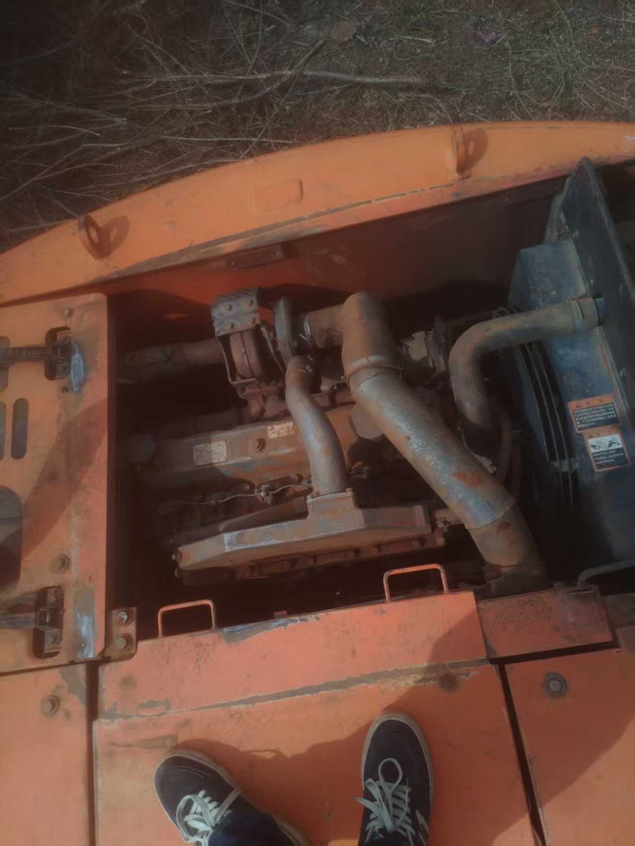 Used Doosan DH150 Excavator 2011 Model / 8