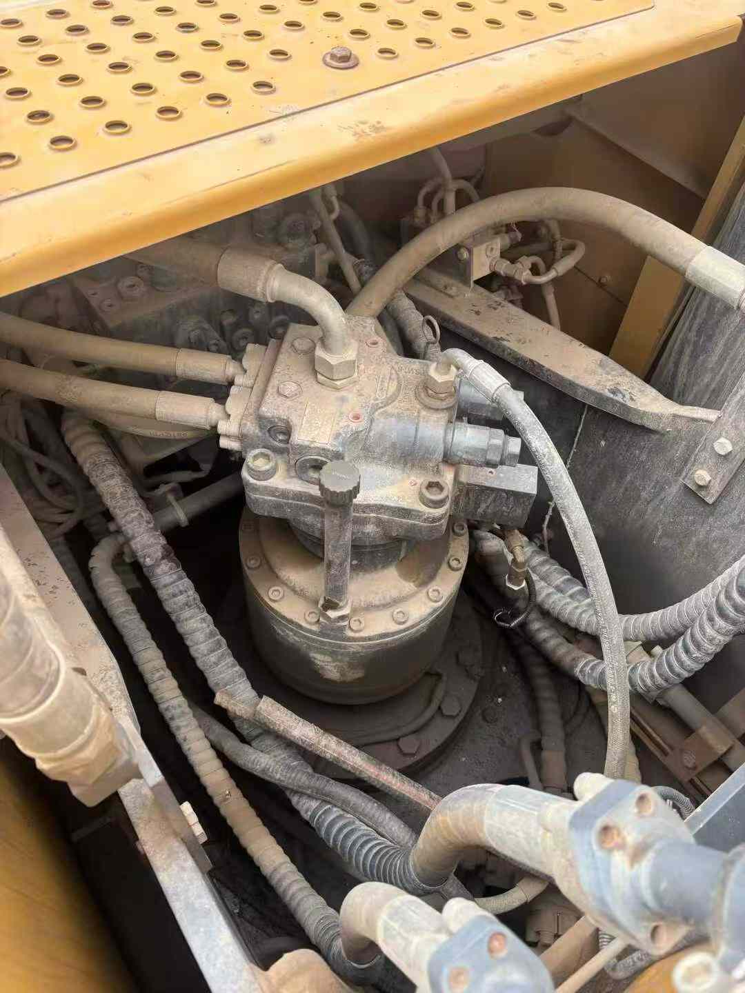 Used XCMG XE205DA Excavator 2021 Model / 6