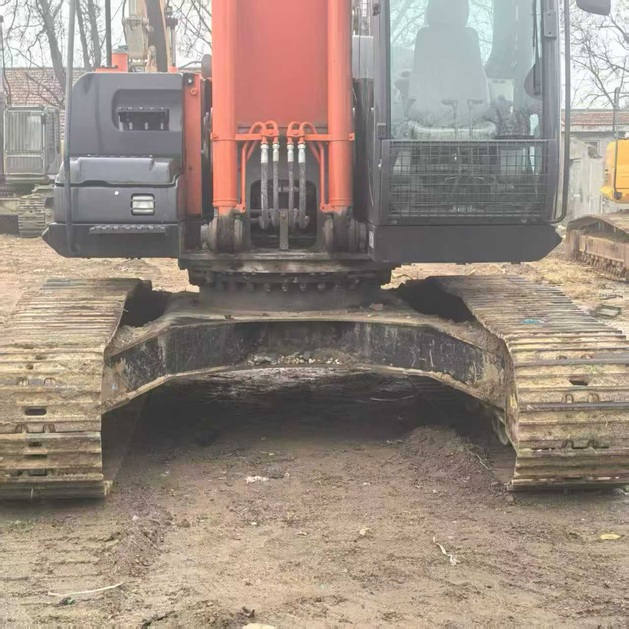 Used Hitachi ZX260-3G Excavator 2016 Model / 3