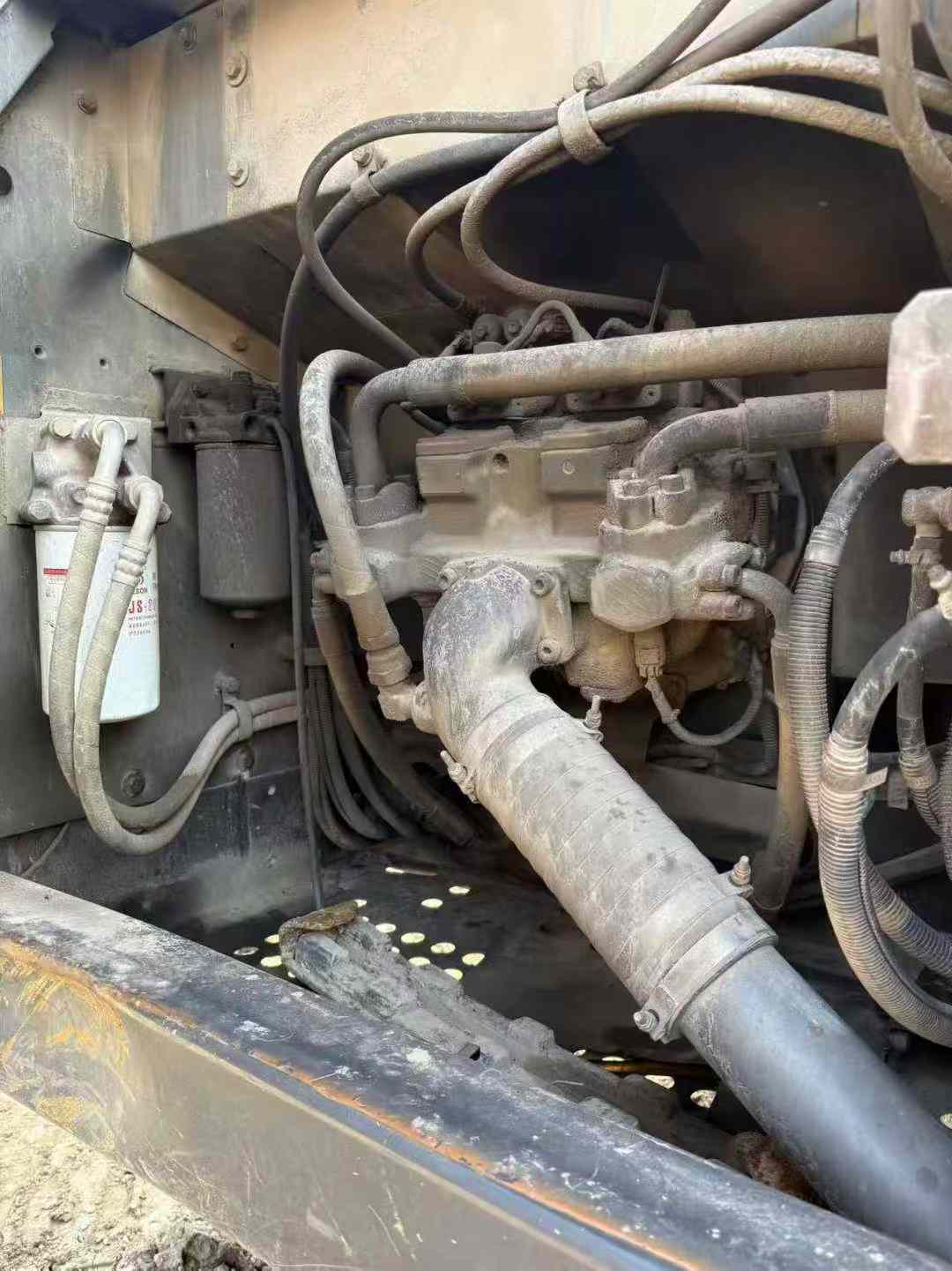 Used Hitachi ZH200-5A Excavator 2016 Model / 9