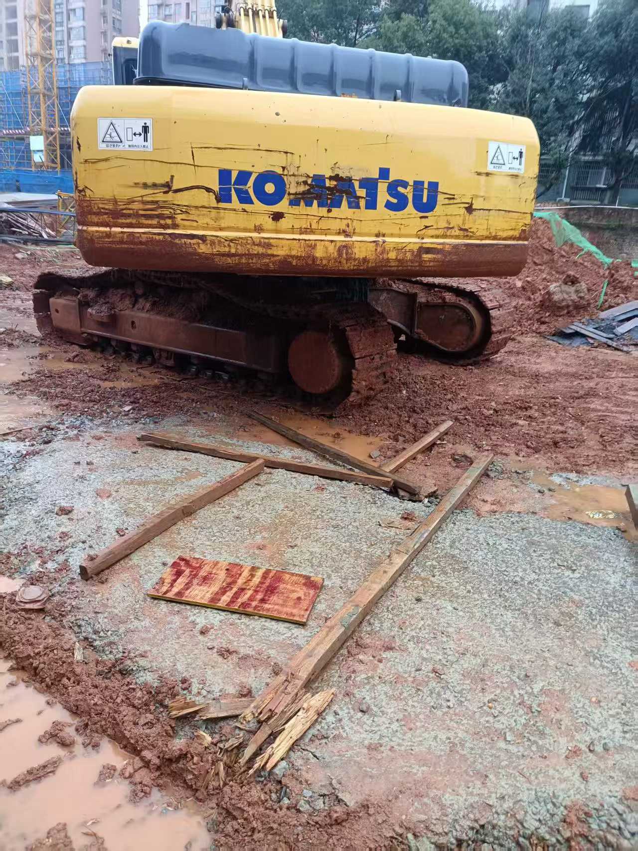 Used Komatsu PC350-7 Excavator 2016 Model / 3