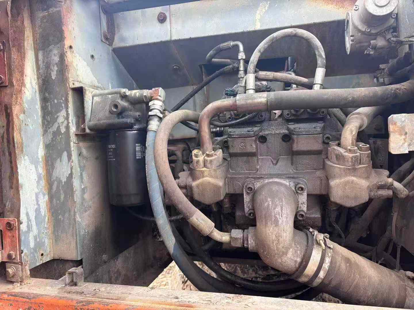 Used Hitachi ZX200-6 Excavator 2016 Model / 6