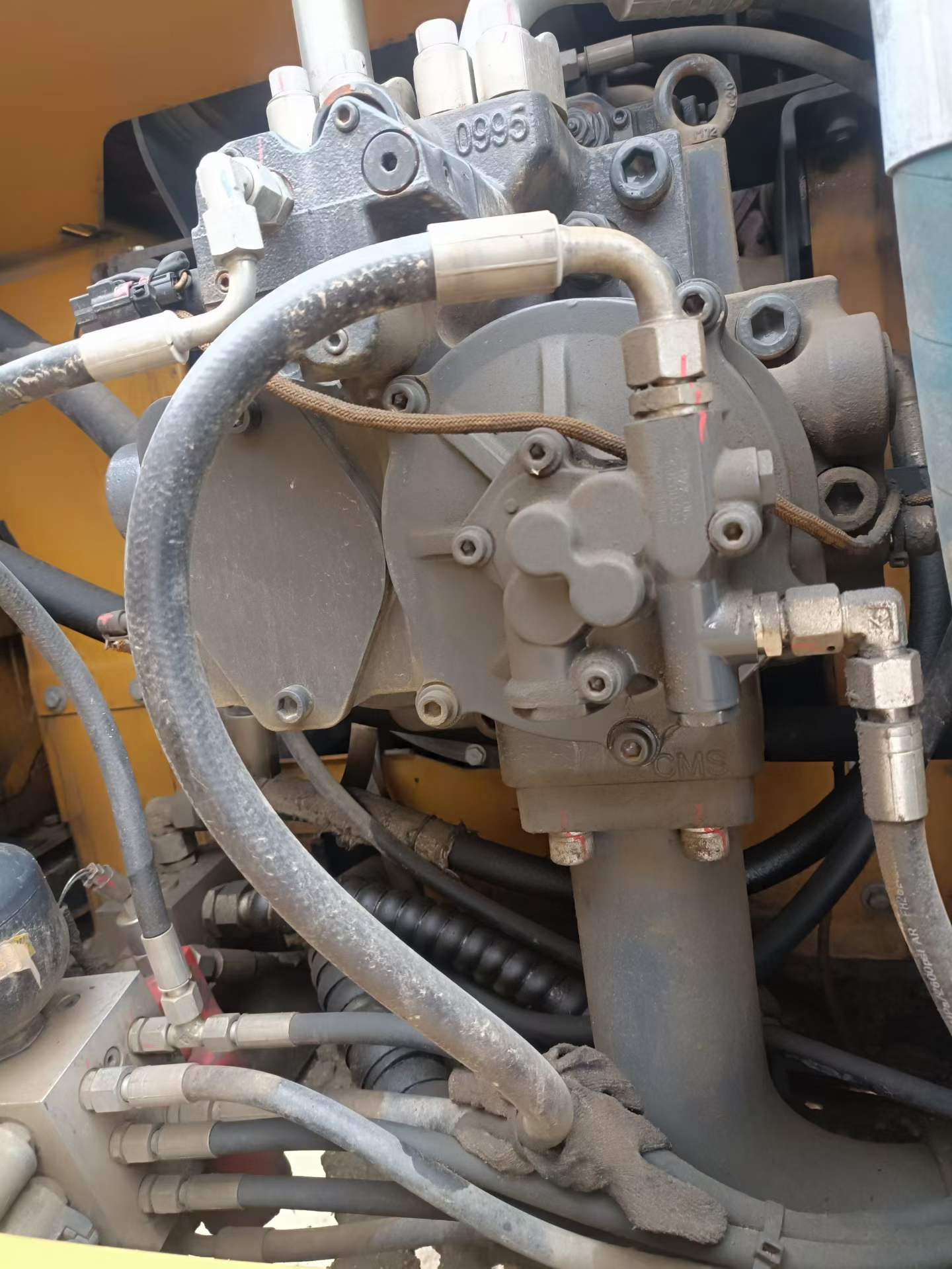 Used XCMG XE490D Excavator 2021 Model / 6