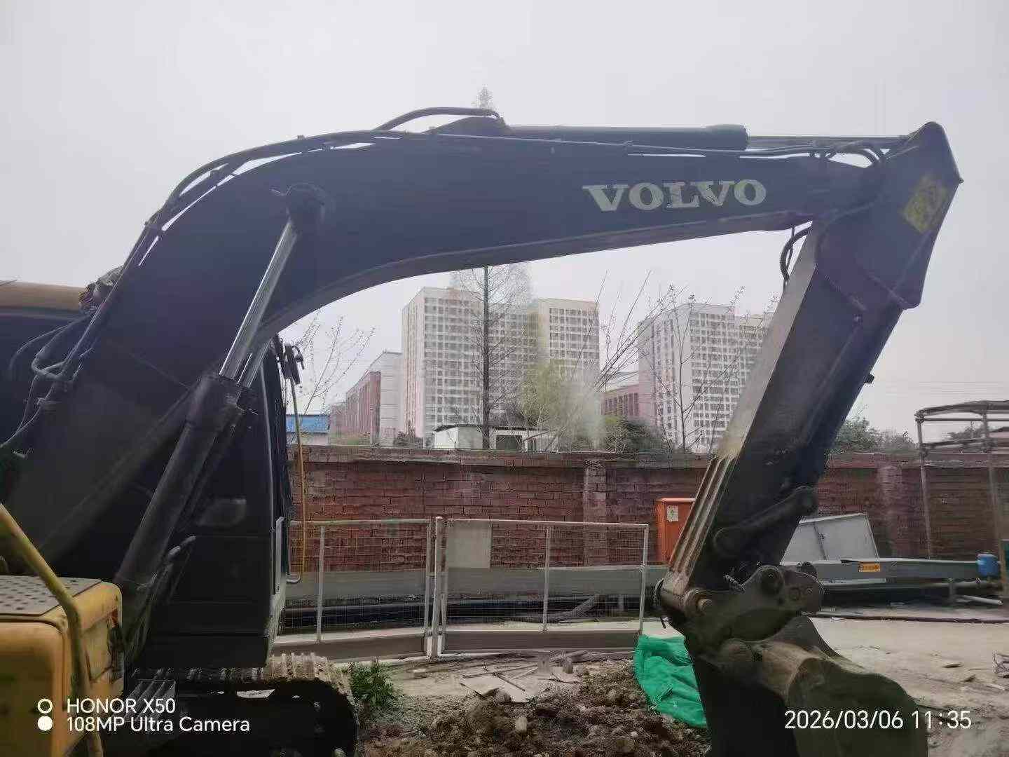 Used Volvo L120E Excavator 2020 Model / 4