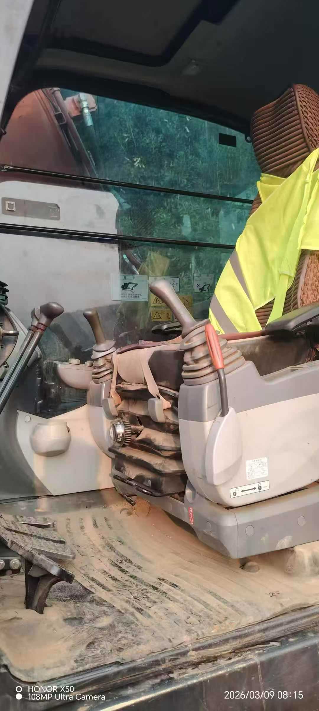 Used Hitachi EX130 Excavator 2020 Model / 9