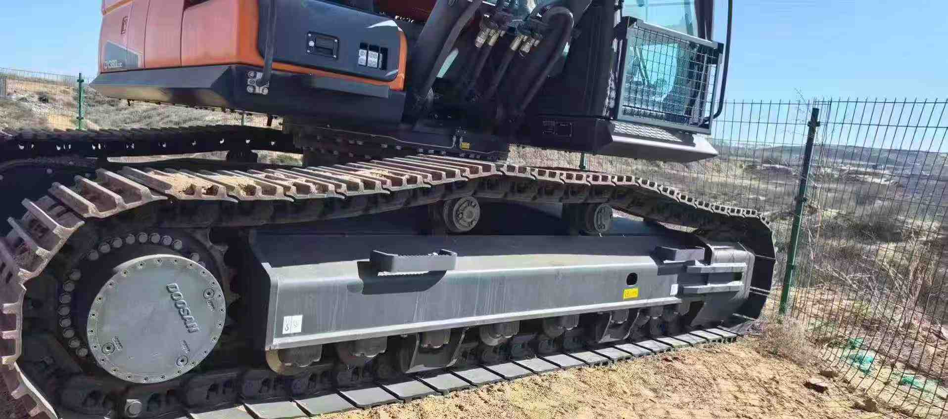 Used Doosan DX380 Excavator 2021 Model / 2