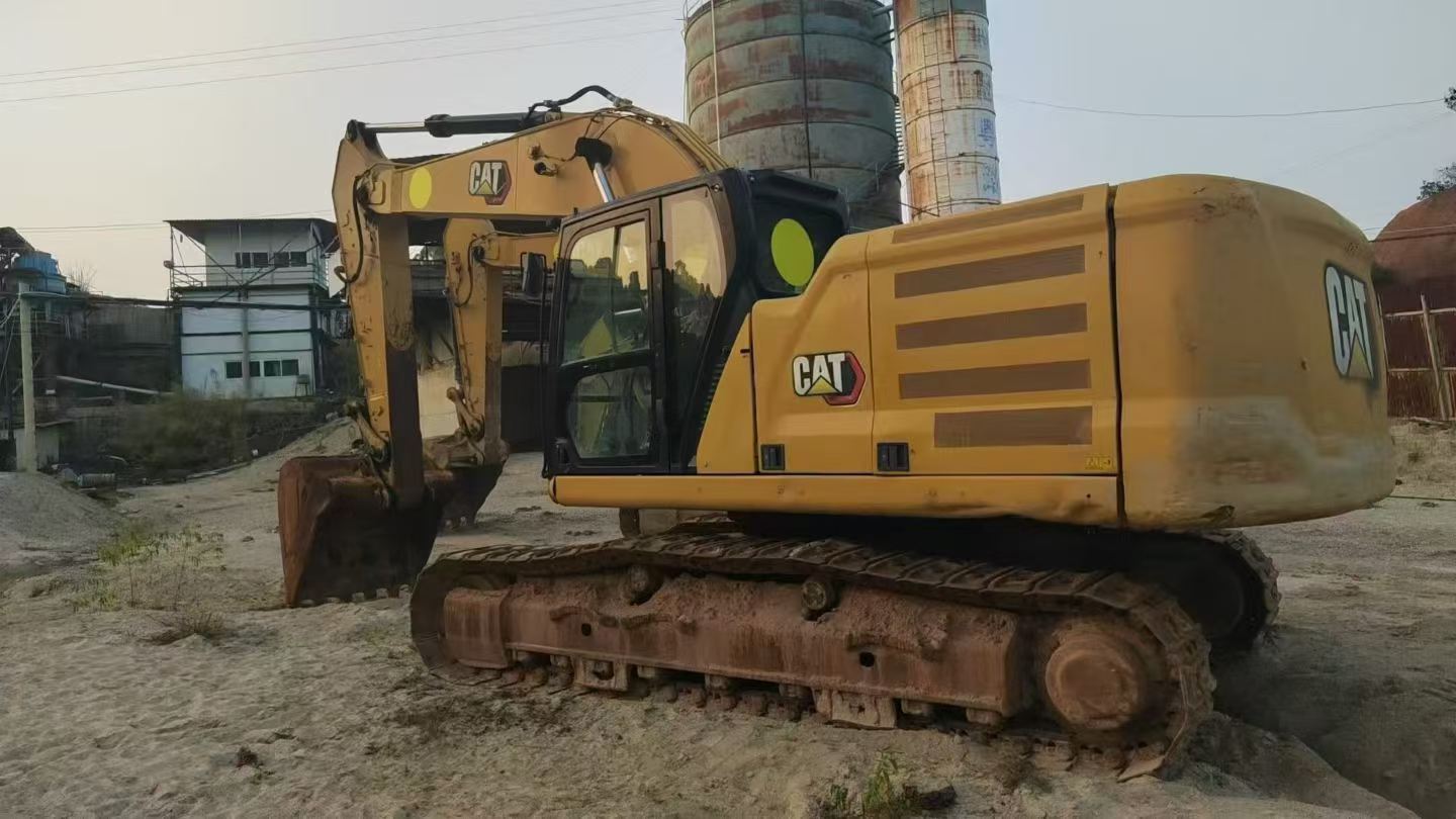 Used Caterpillar 330B Excavator 2020 Model / 5
