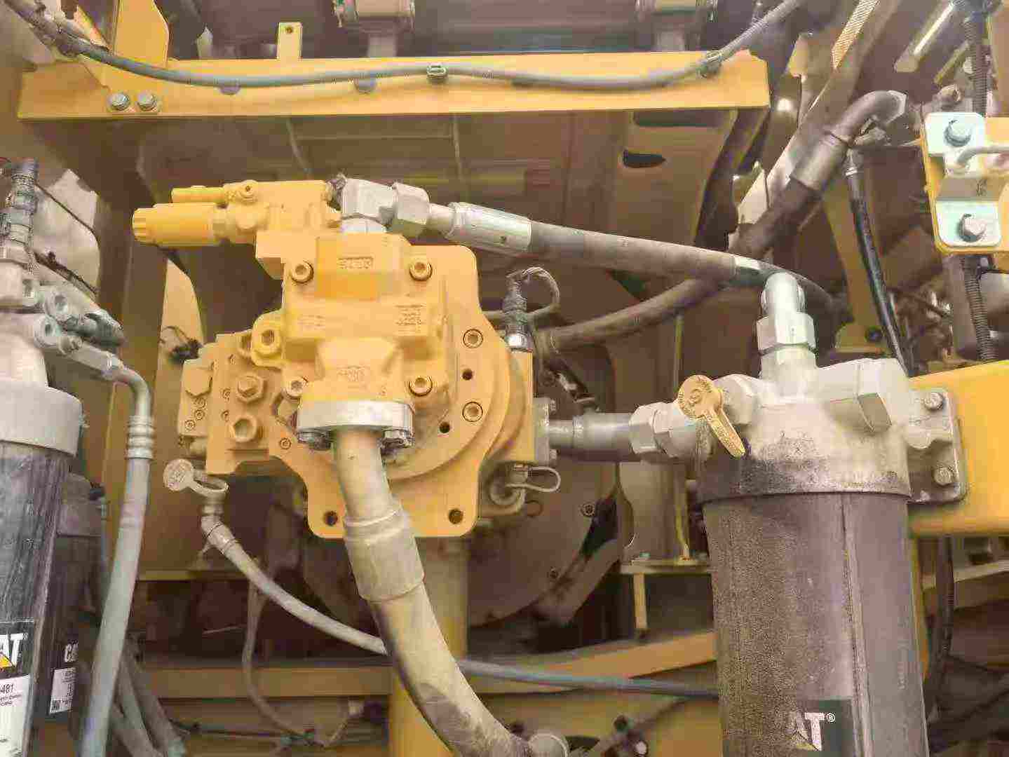 Used Caterpillar 350L Excavator 2023 Model / 4