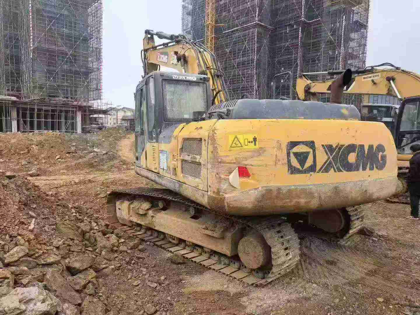Used XCMG XE200 Excavator 2021 Model / 3