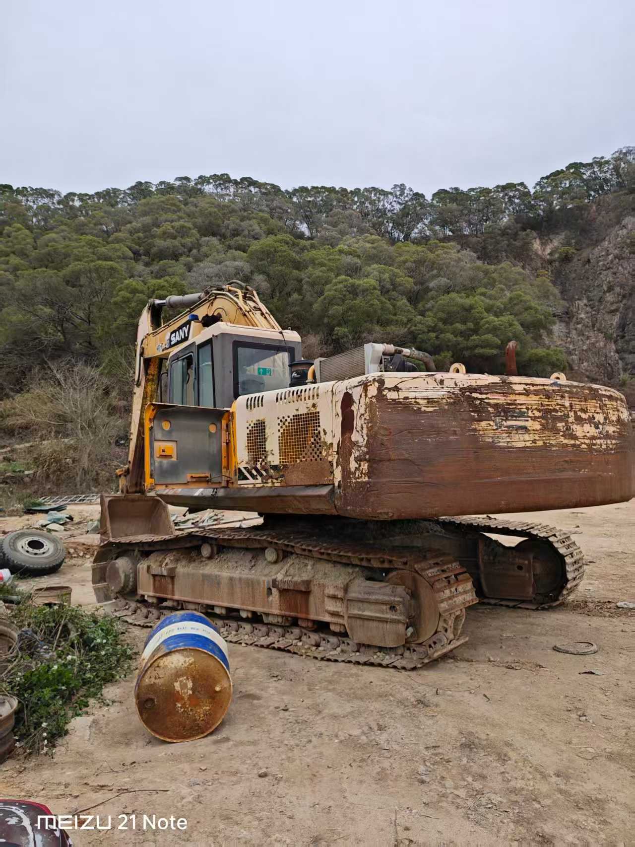 Used Sany SY305C Excavator 2016 Model / 9