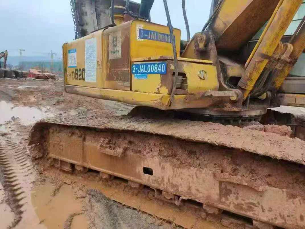 Used Kato HD820R Excavator 2016 Model / 3