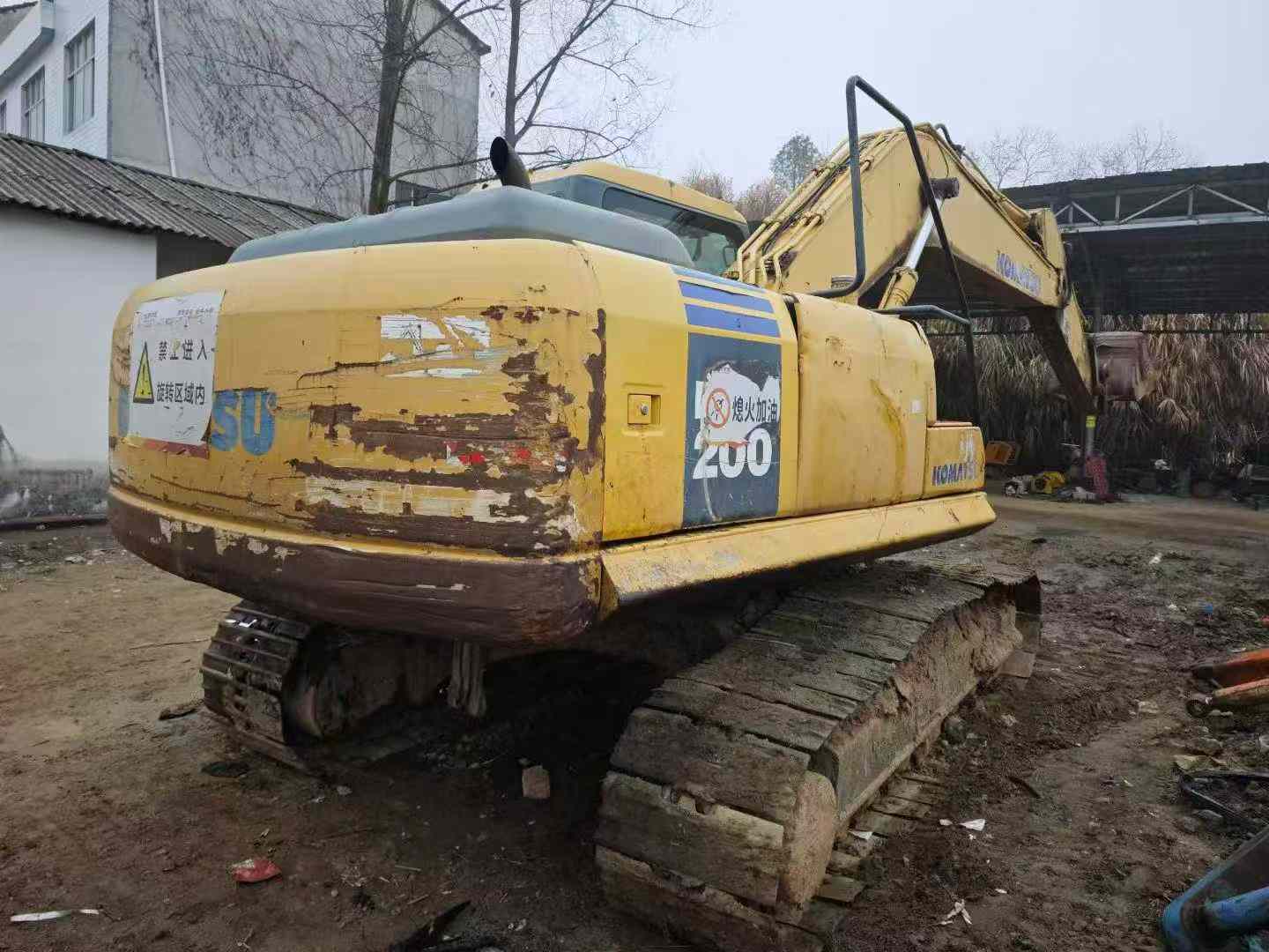 Used Komatsu PC200-7 Excavator 2007 Model / 4