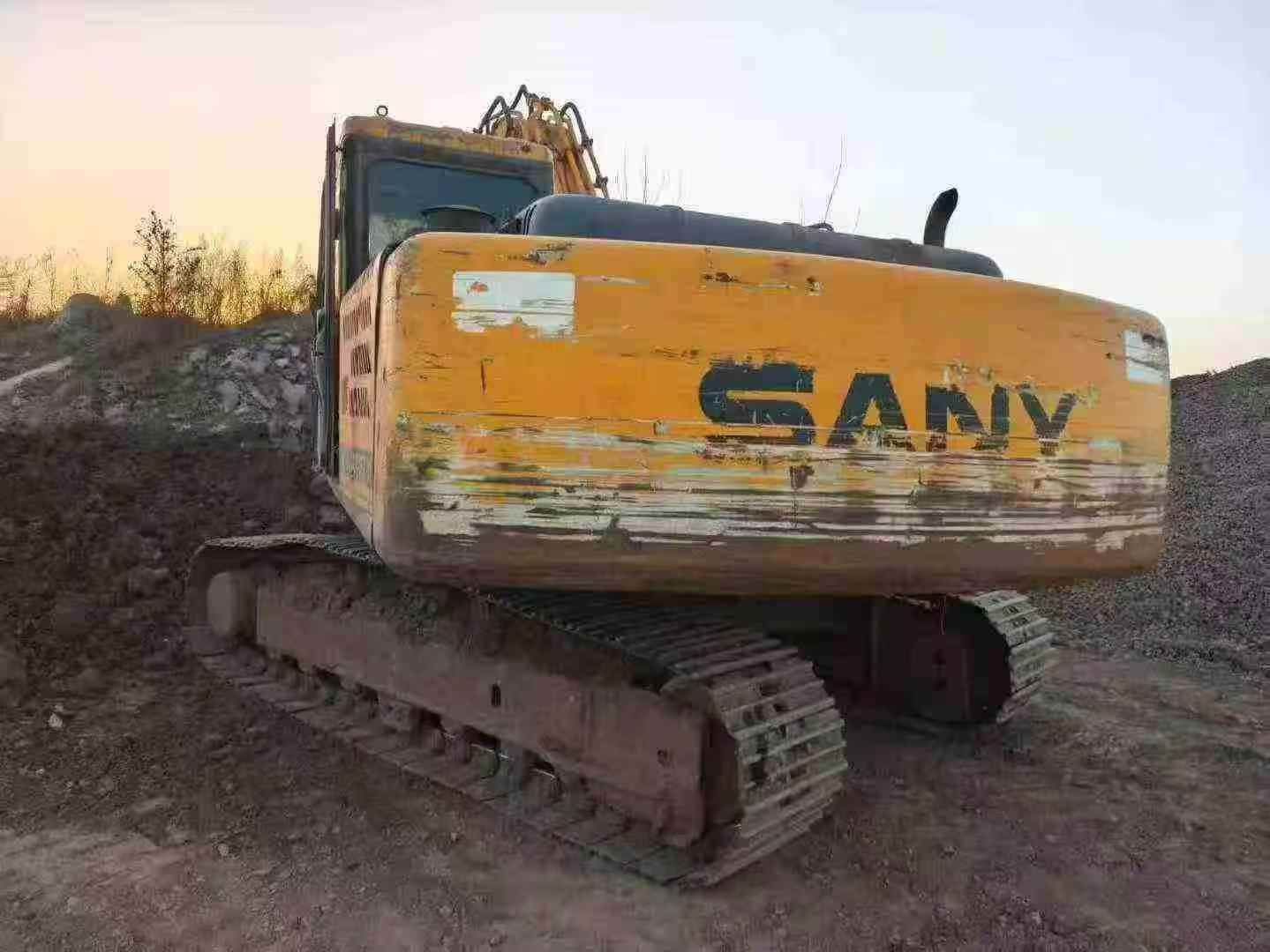 Used Sany SY205C-8 Excavator 2011 Model / 3