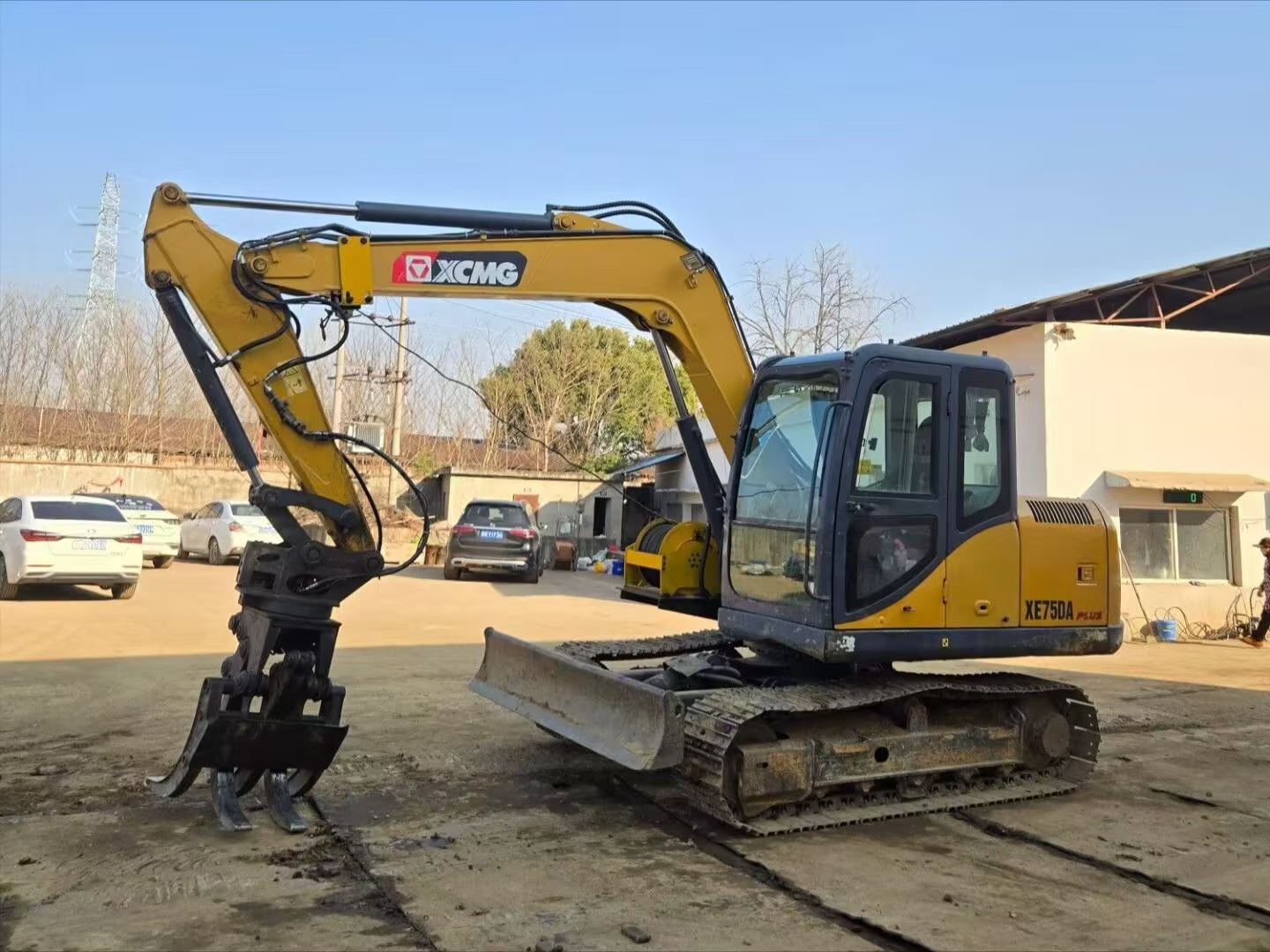Used XCMG XE75C Excavator 2021 Model / 6